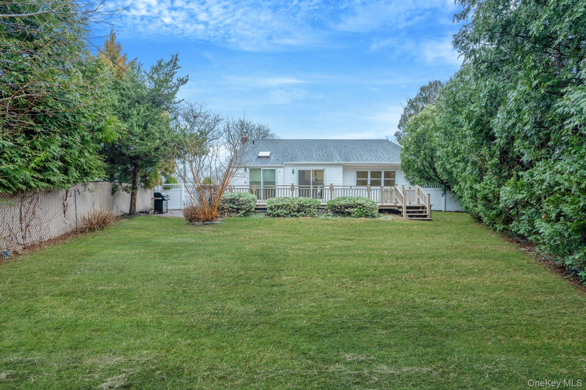 12 Crabapple Lane, Commack, NY 11725