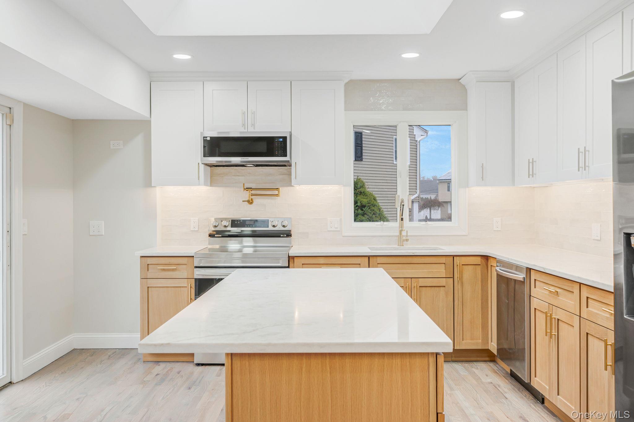 12 Crabapple Lane, Commack, NY 11725