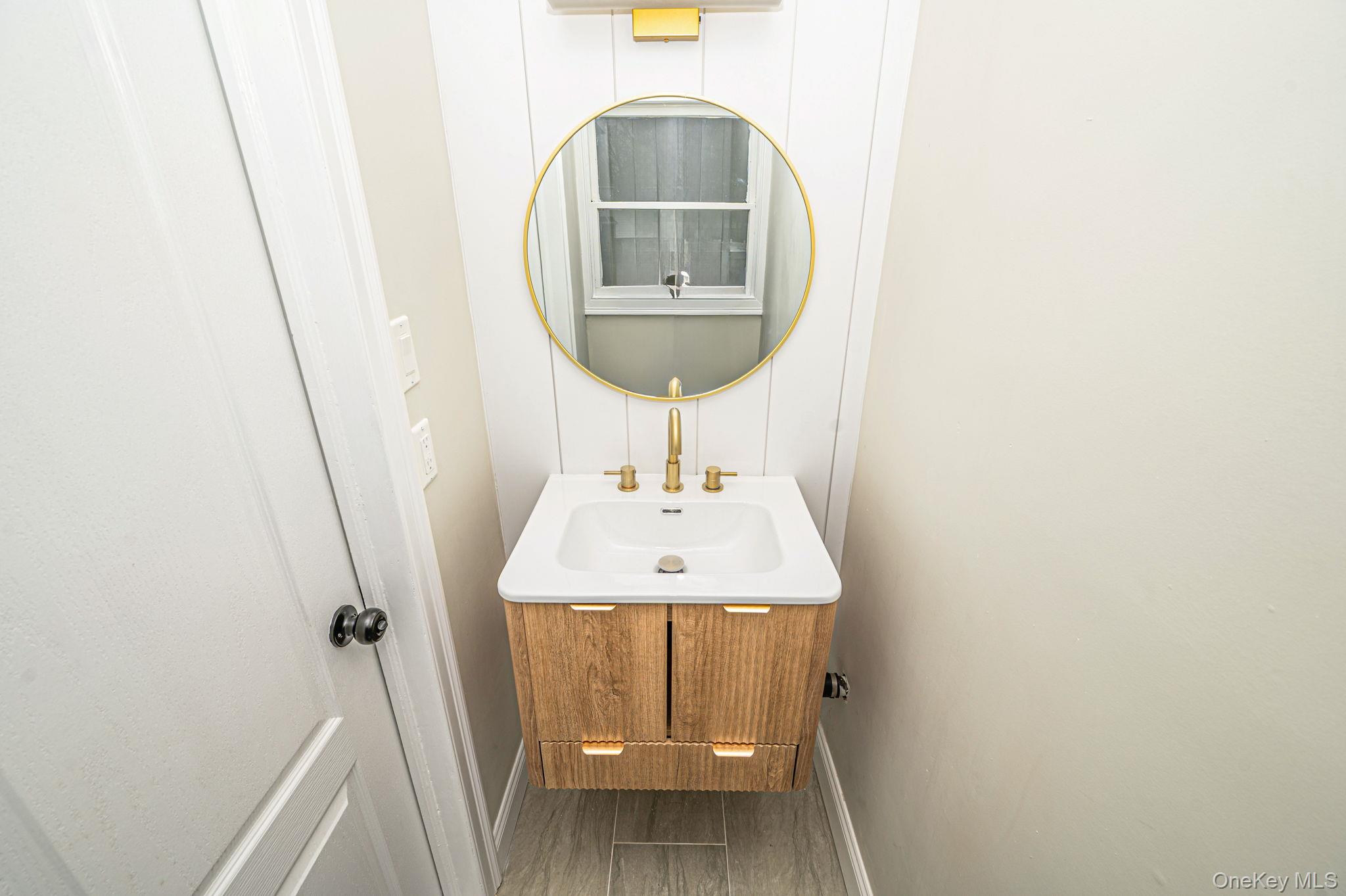 12 Crabapple Lane, Commack, NY 11725