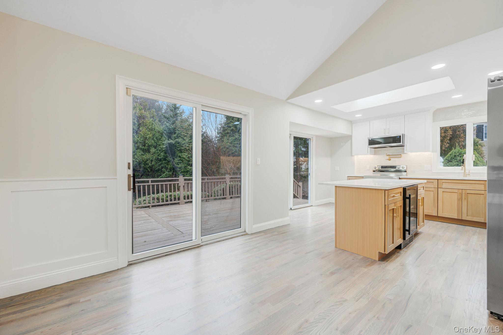 12 Crabapple Lane, Commack, NY 11725