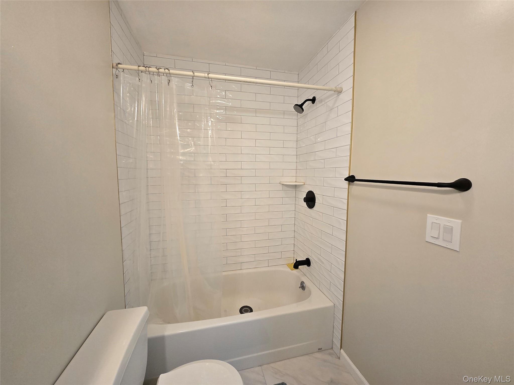 184 Deer Ct Drive, Middletown, NY 10940