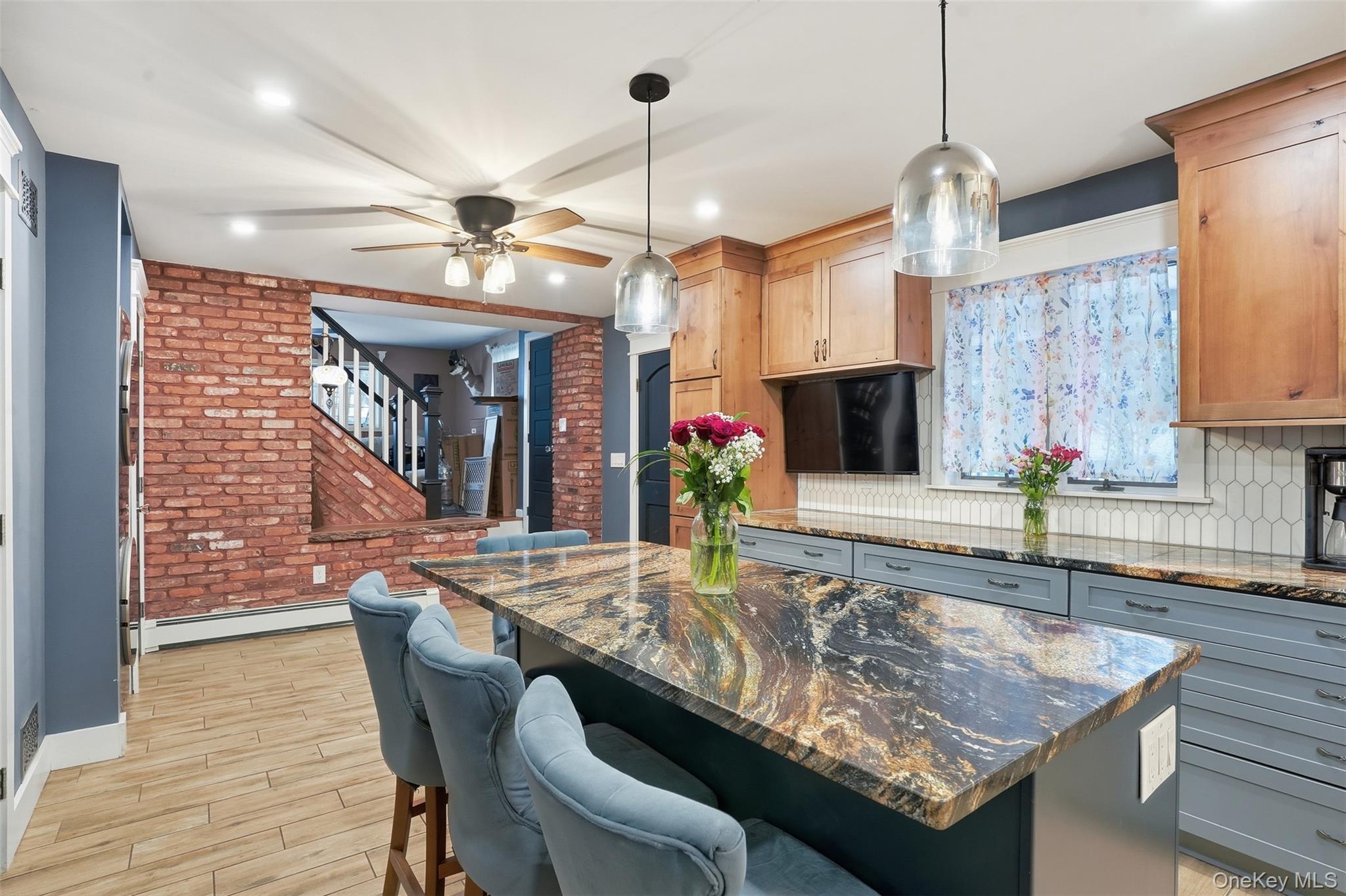 24 Mountain Road, Cornwall On Hudson, NY 12520