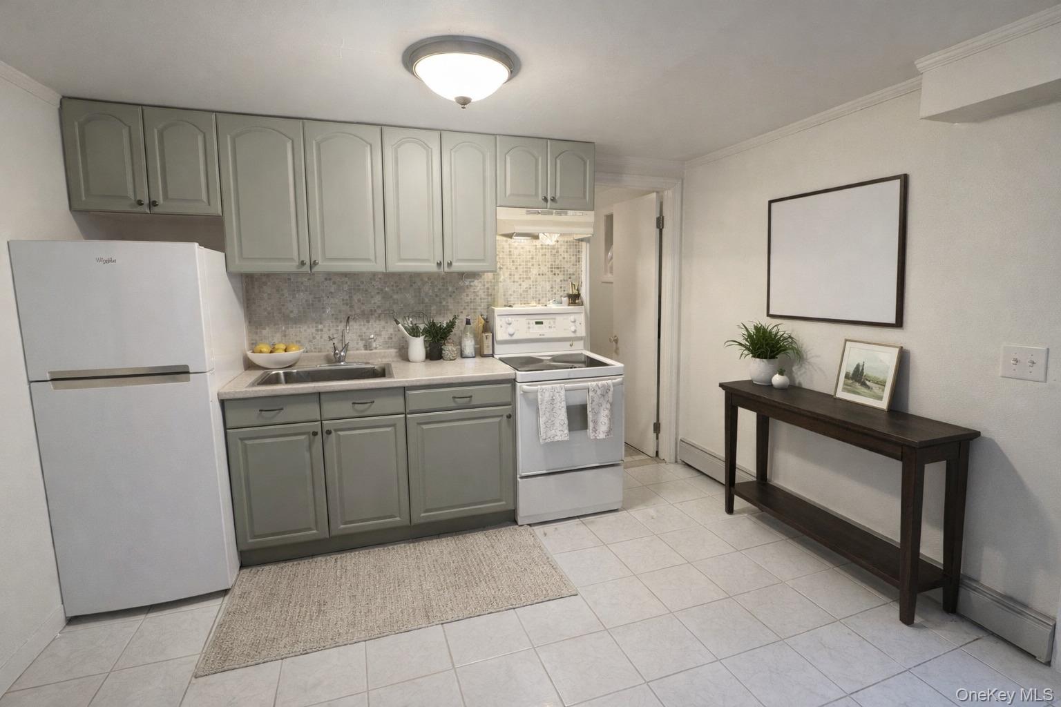 14 Kenneth Avenue, Huntington, NY 11743