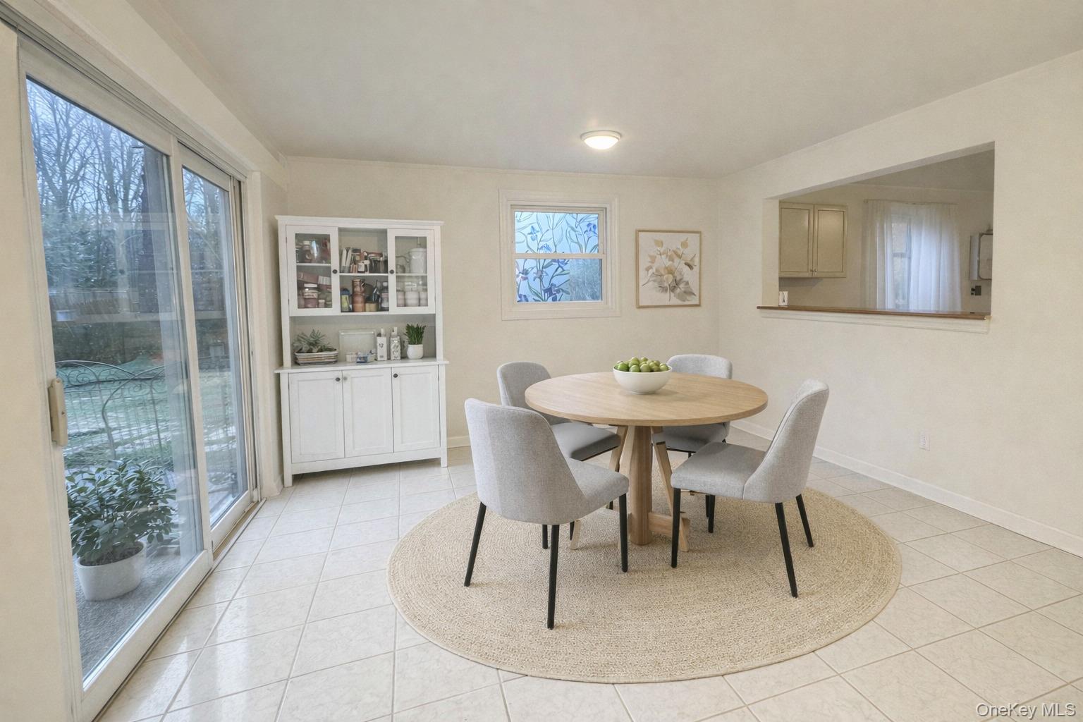 14 Kenneth Avenue, Huntington, NY 11743