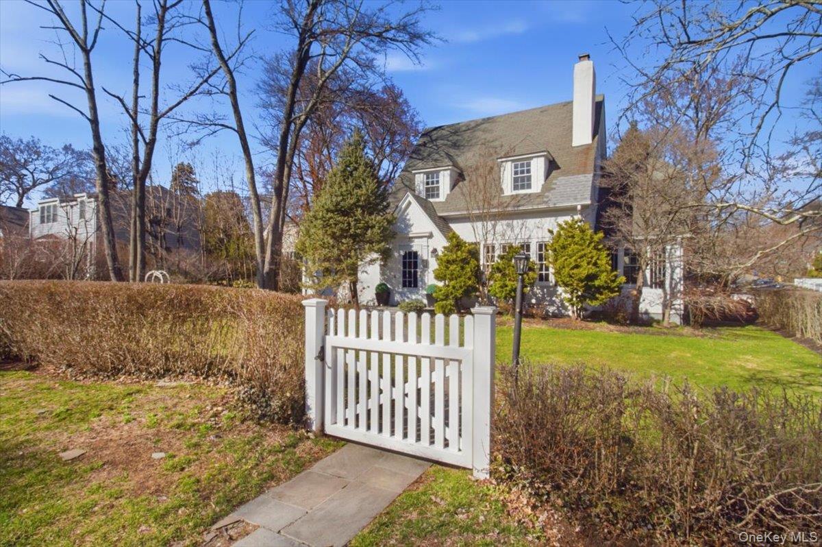 37 Longview Drive, Scarsdale, NY 10583