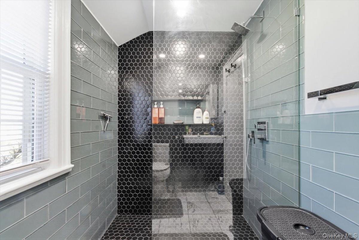 37 Longview Drive, Scarsdale, NY 10583