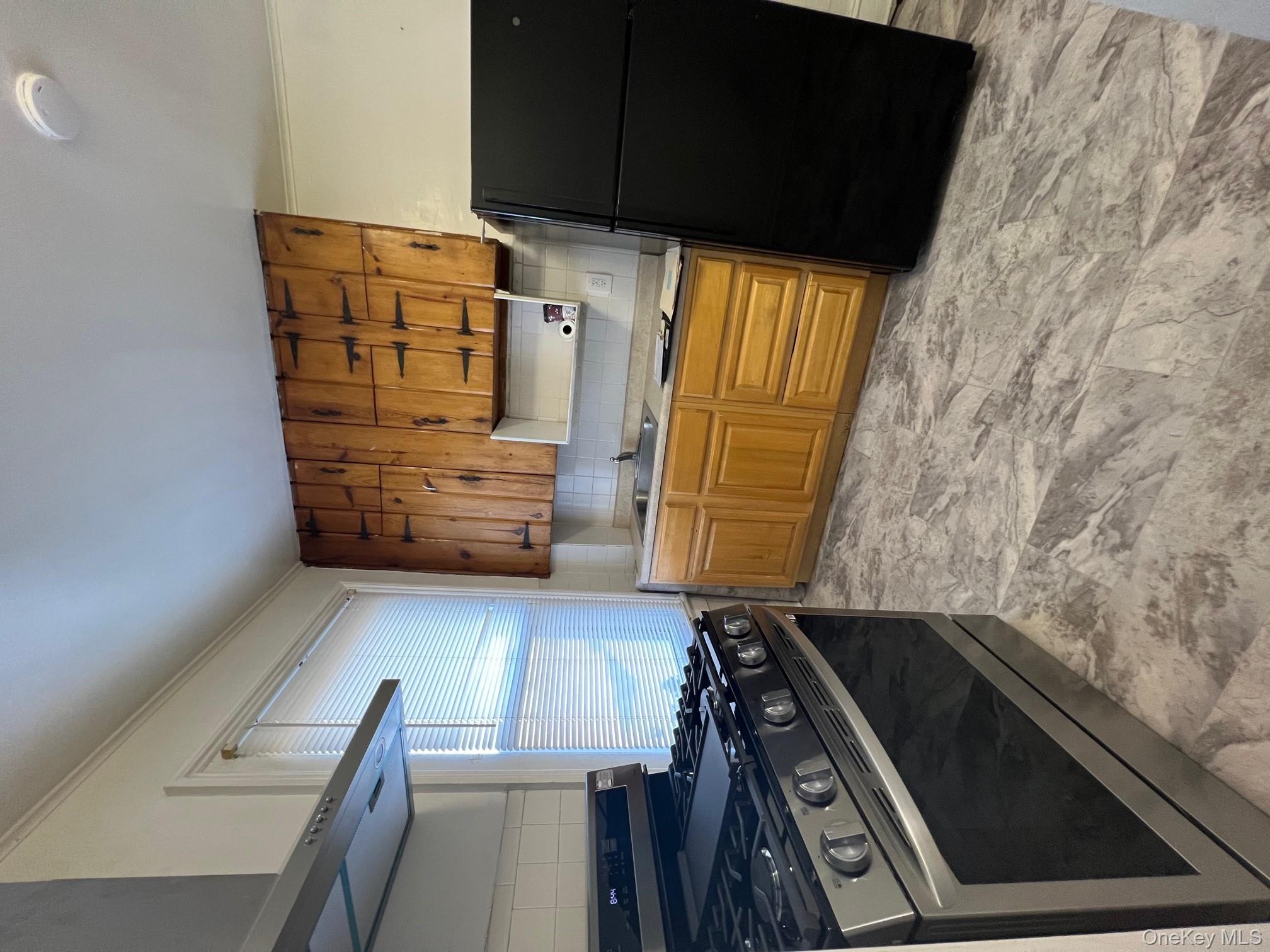 24 S Eckar Street # #2, Irvington, NY 10533