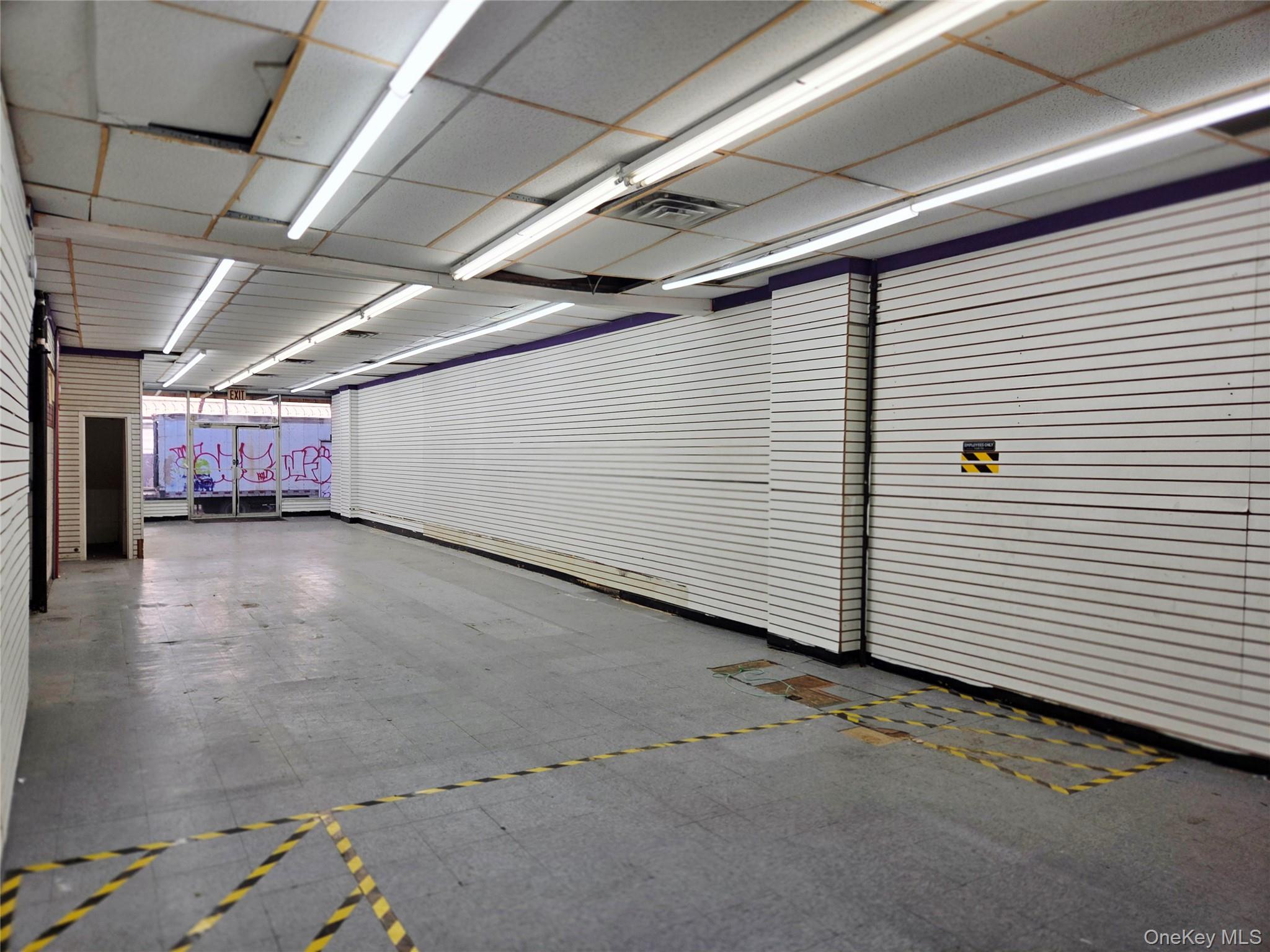 724 Broadway, Brooklyn, NY 11206