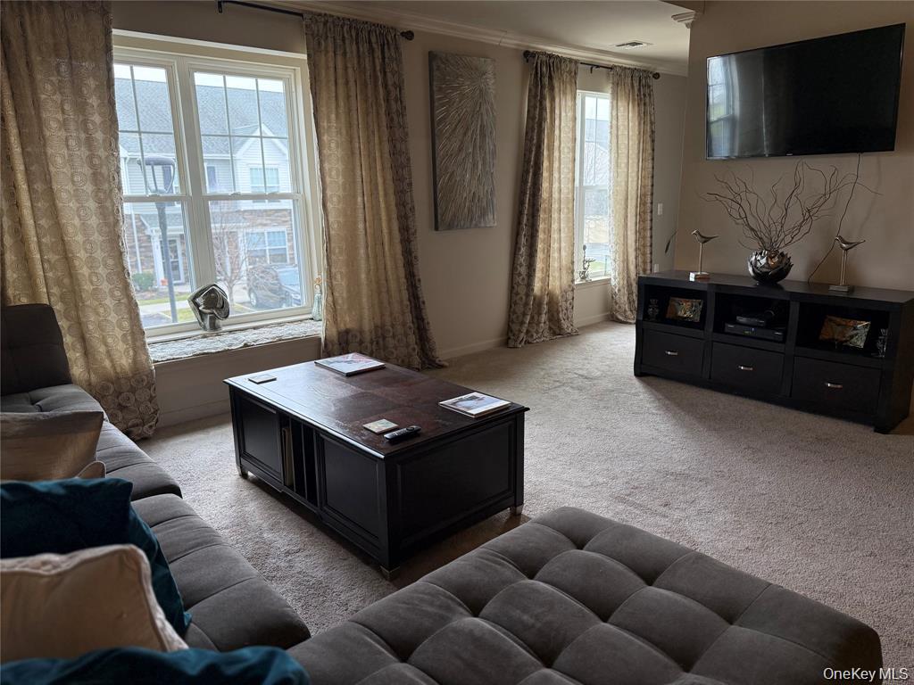 138 Weatherby Lane # 138, Central Islip, NY 11722