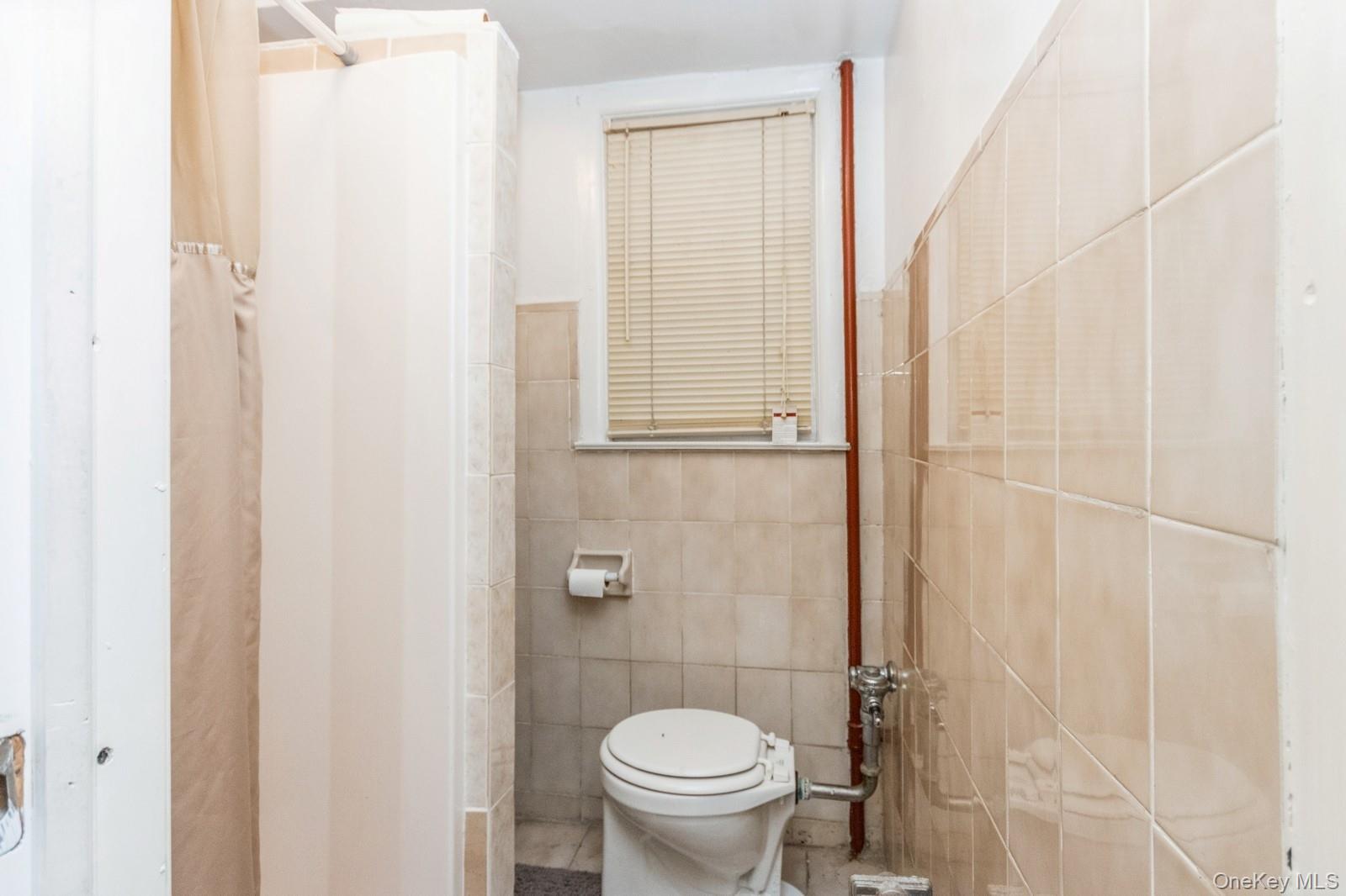 4121 Grace Avenue, Bronx, NY 10466