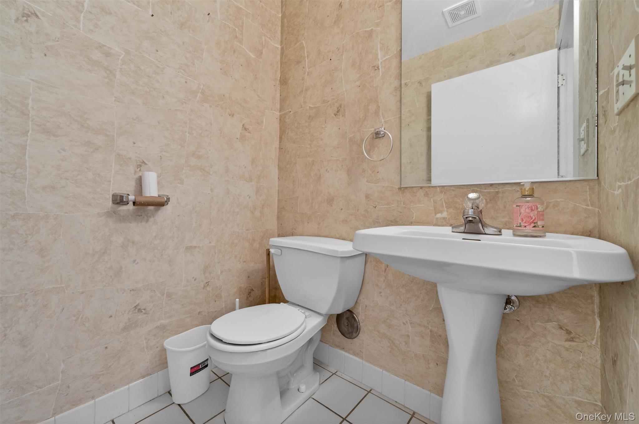 51 Deer Ct Drive, Middletown, NY 10940