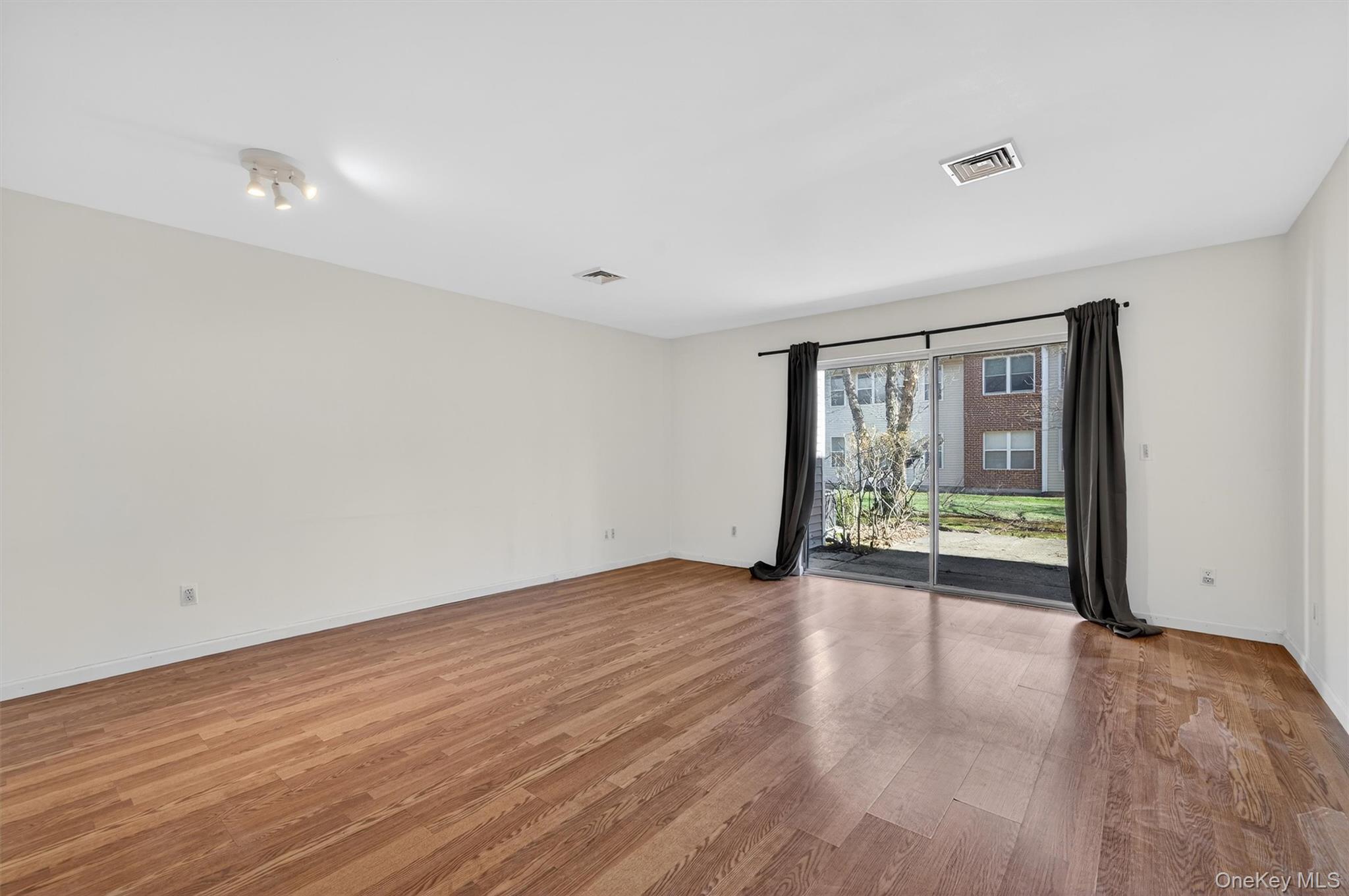 51 Deer Ct Drive, Middletown, NY 10940