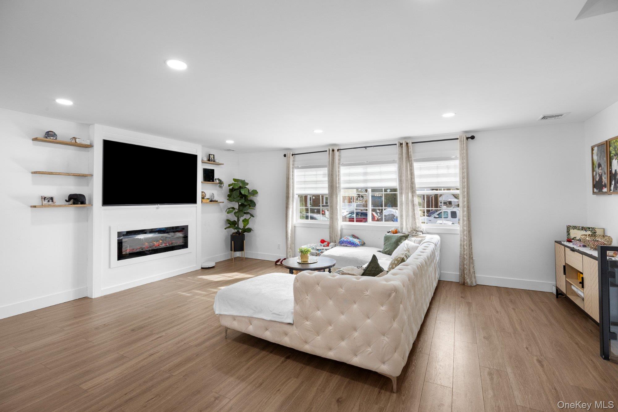 495 Russell Street, Baldwin, NY 11510