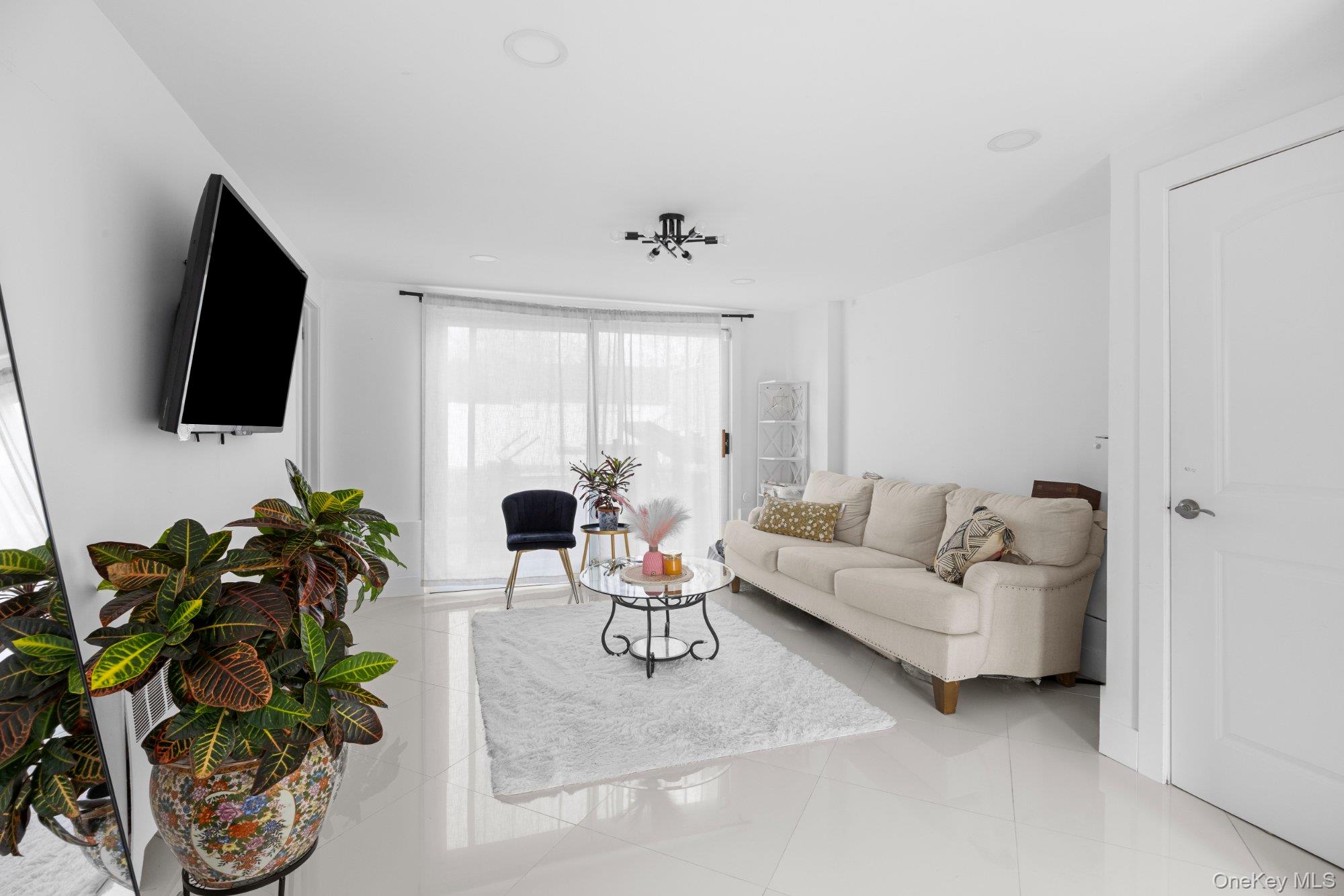 495 Russell Street, Baldwin, NY 11510