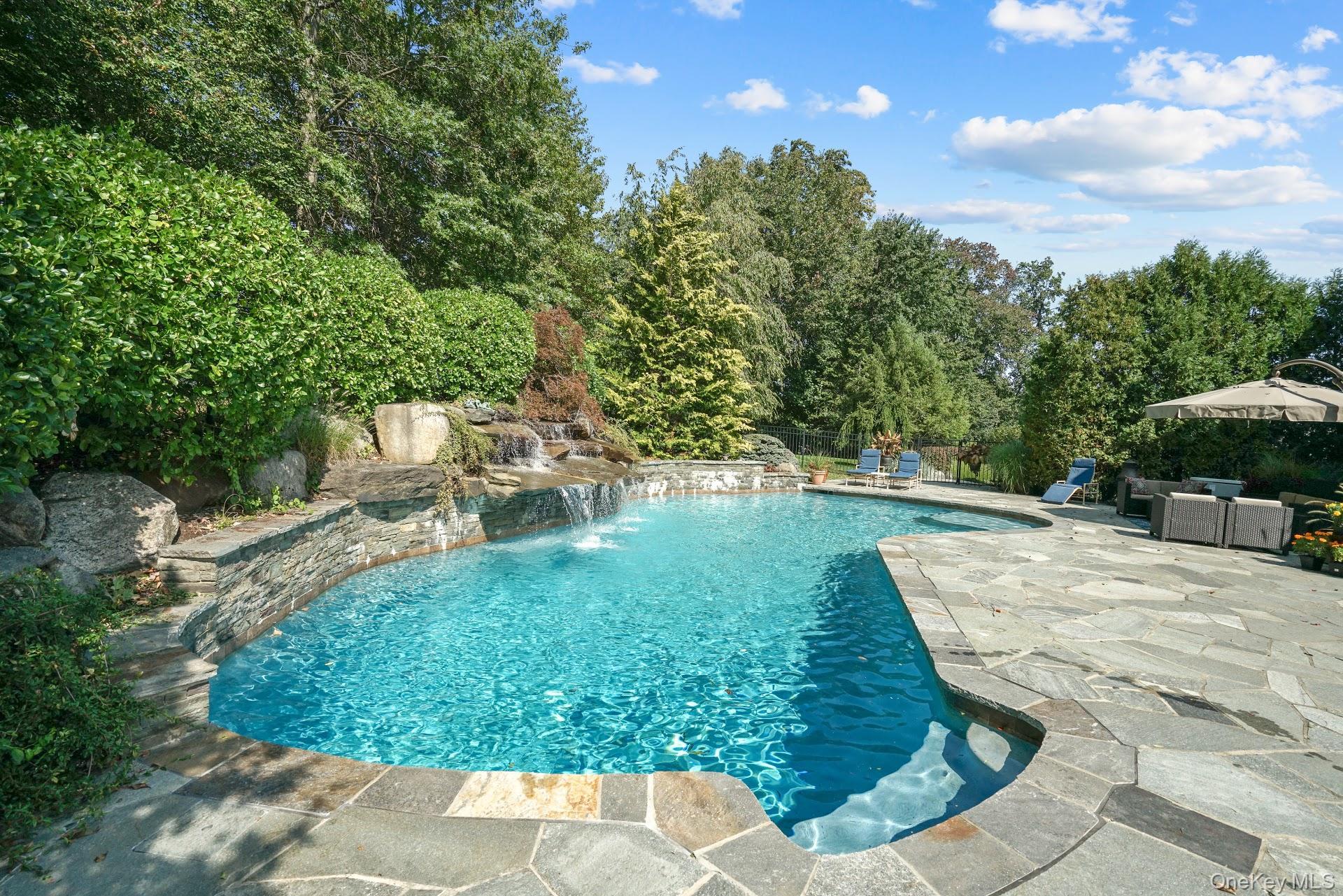 24 Charnwood Drive, Suffern, NY 10901