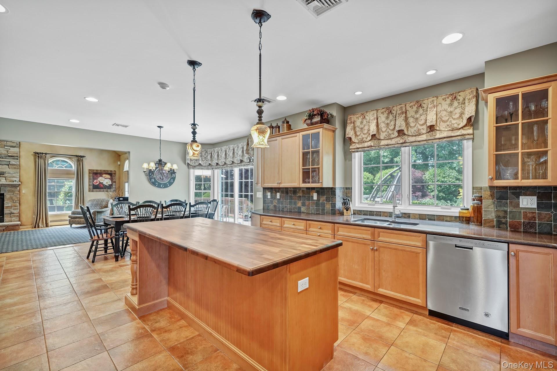 24 Charnwood Drive, Suffern, NY 10901