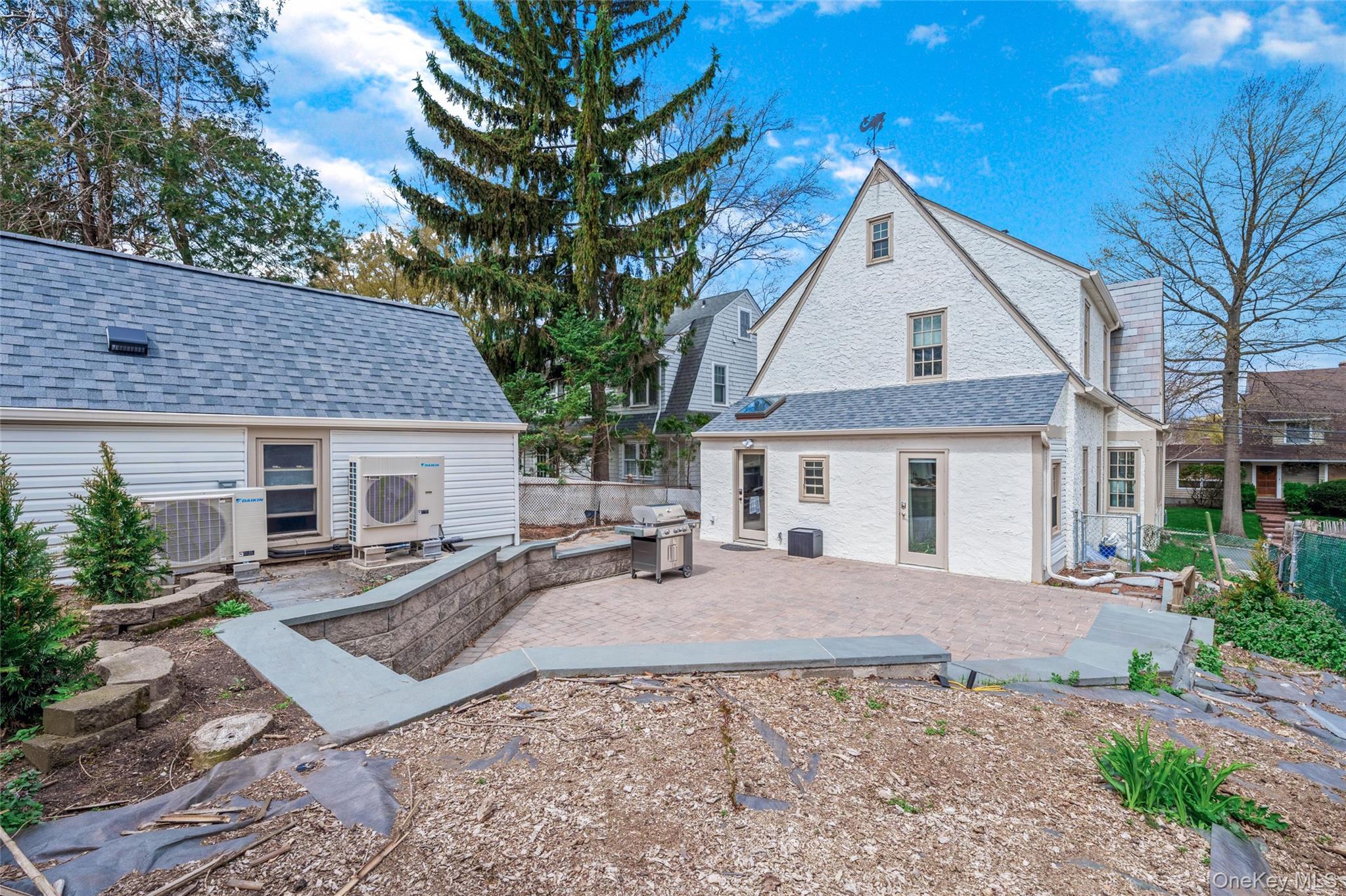 340 Manor Road, Douglaston, NY 11363