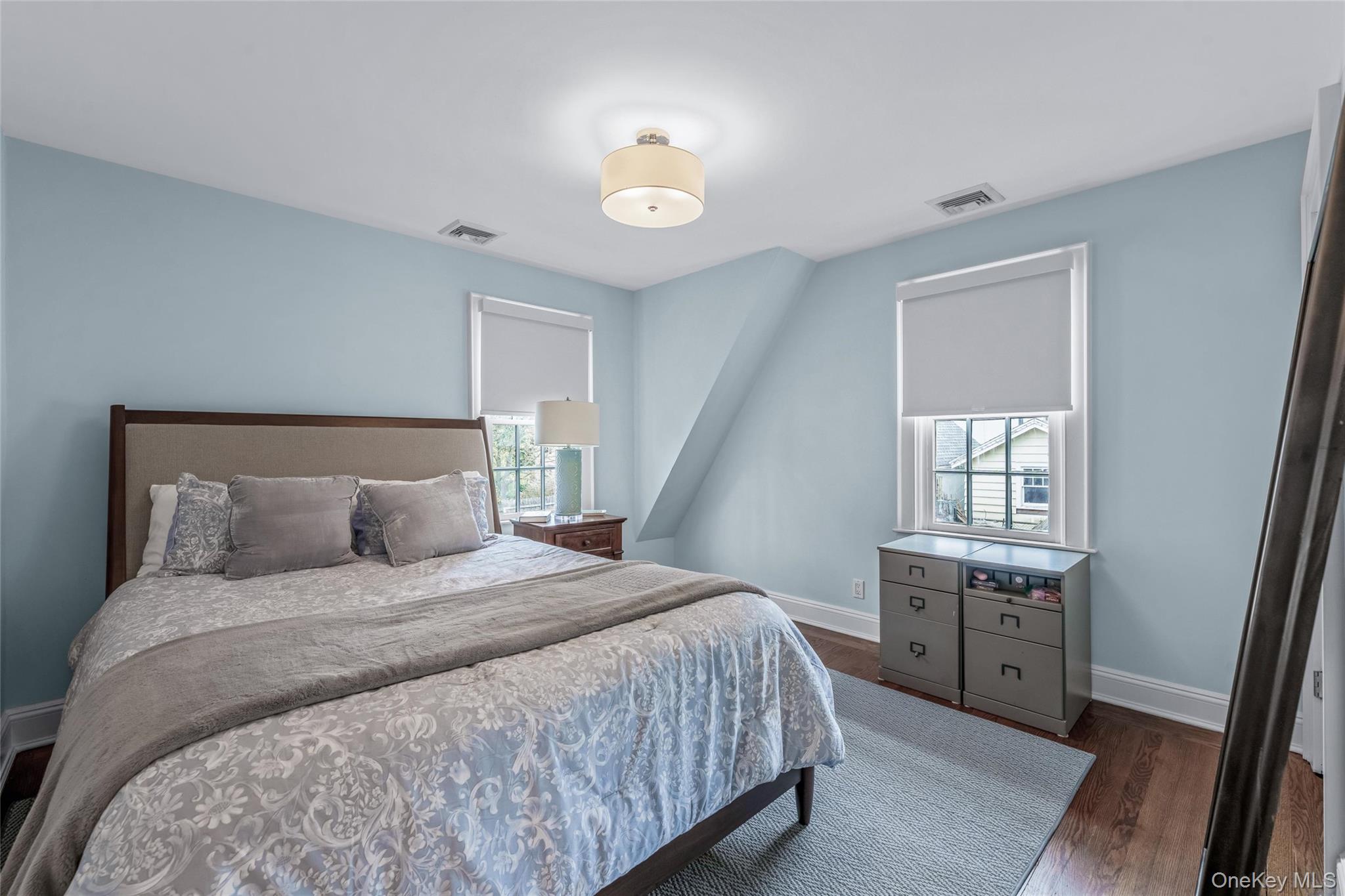 340 Manor Road, Douglaston, NY 11363