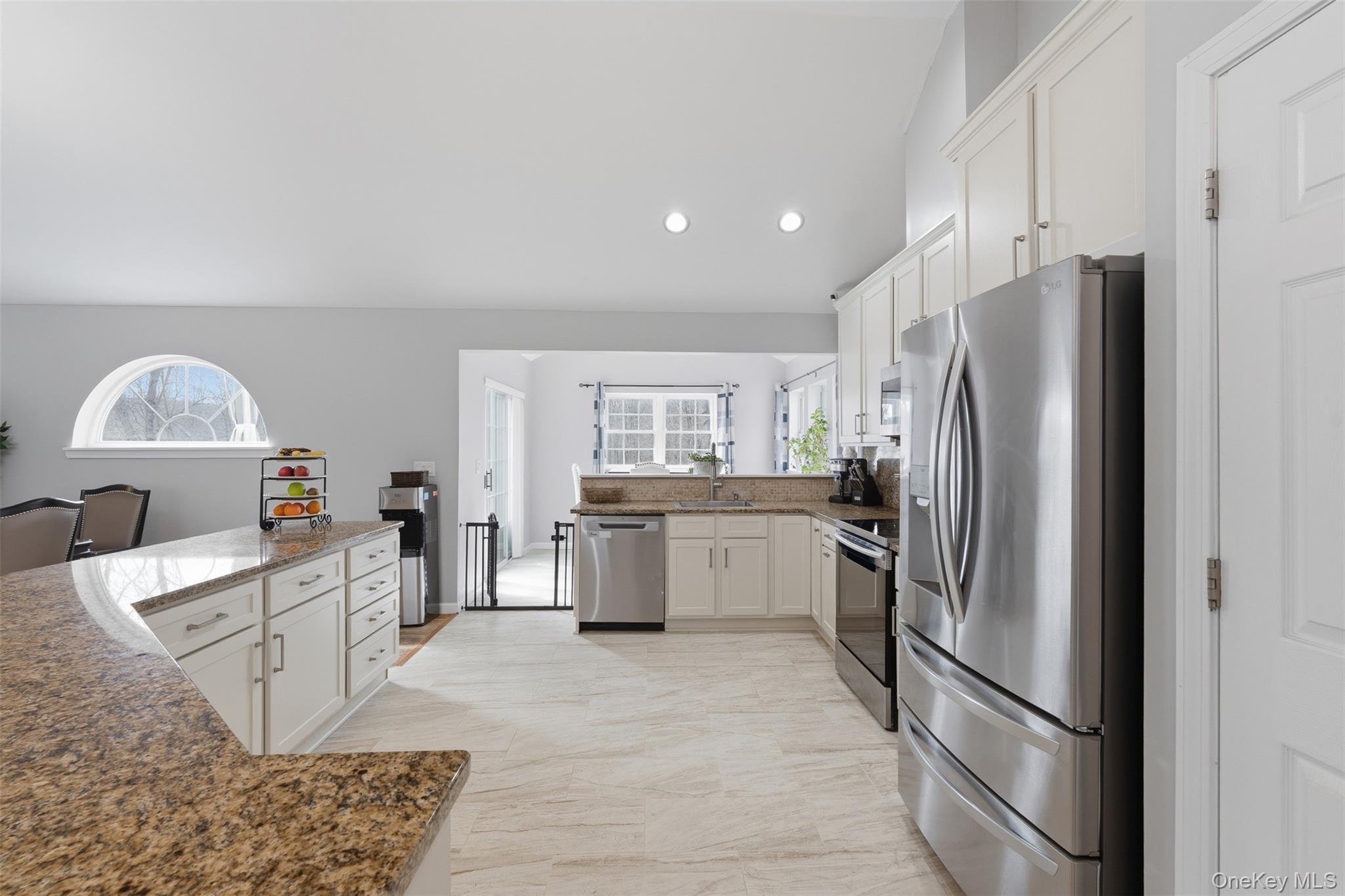 37 Somers Hill Rd, Carmel, NY 10512