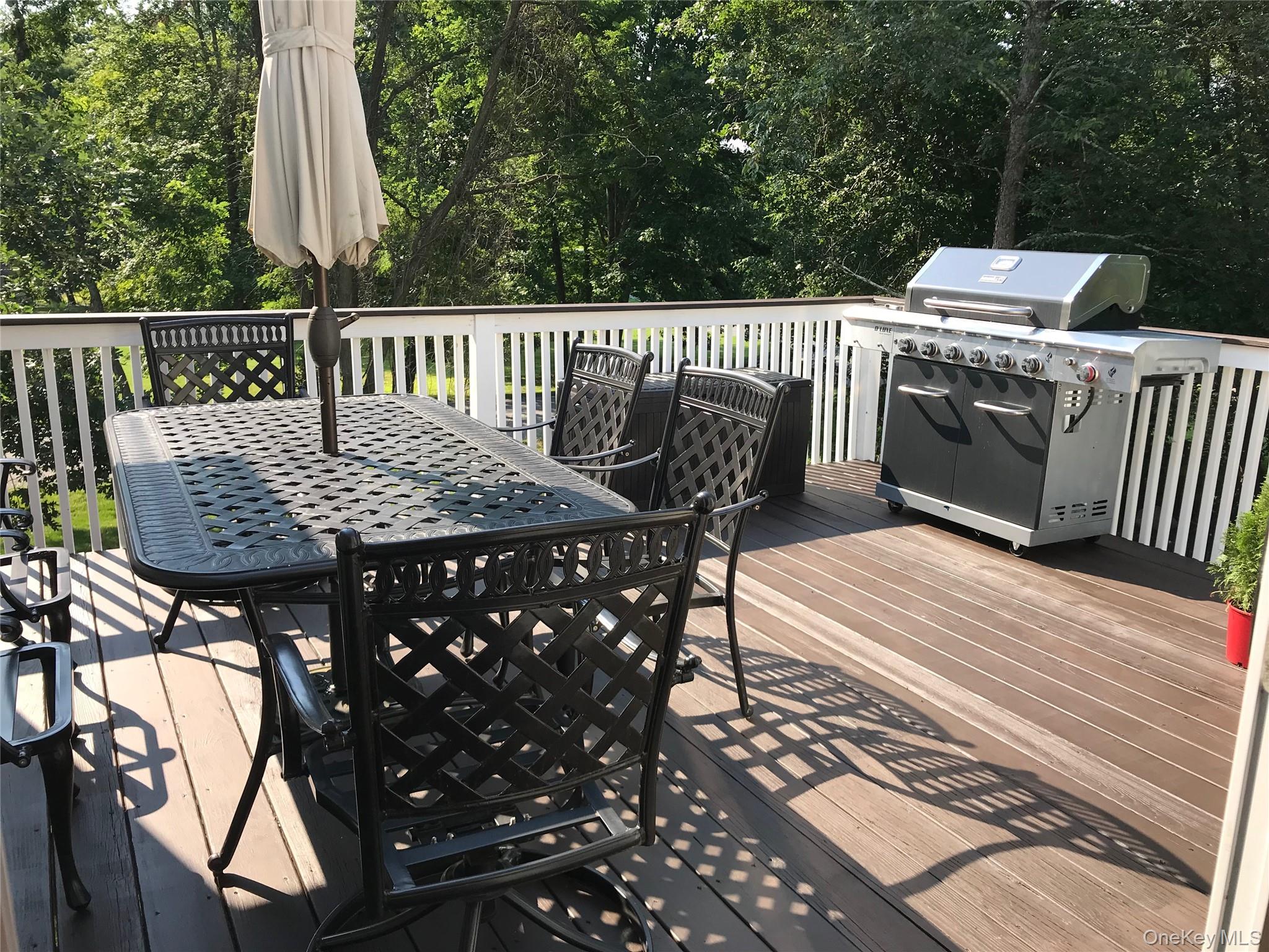 37 Somers Hill Rd, Carmel, NY 10512