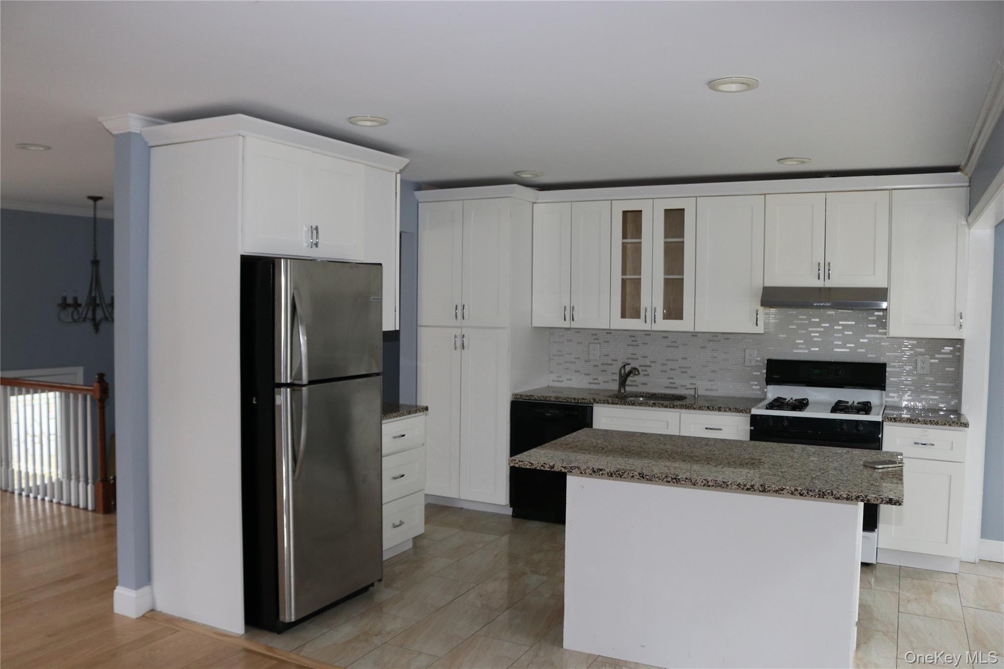 7 Southpark Drive, Garnerville, NY 10923