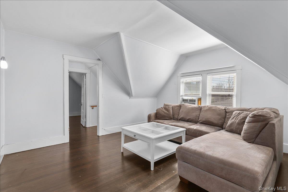 7 Oak Avenue, Tuckahoe, NY 10707