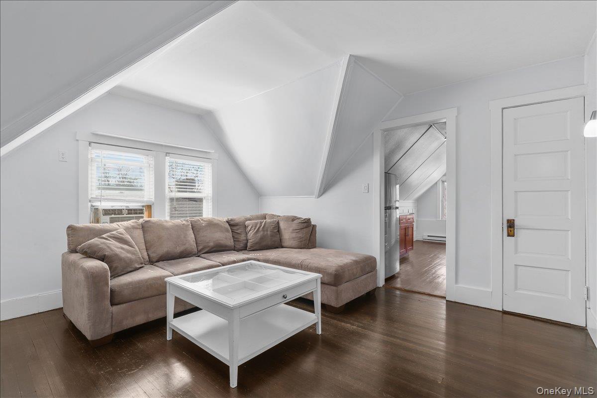 7 Oak Avenue, Tuckahoe, NY 10707