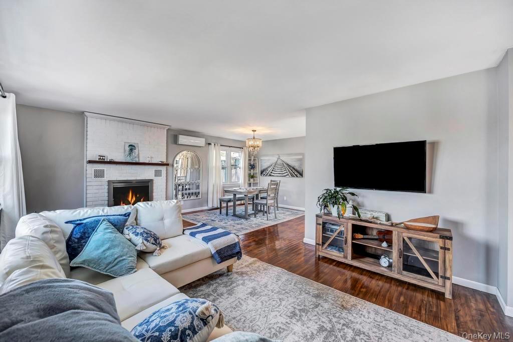 16 Jerome Road, Sound Beach, NY 11789