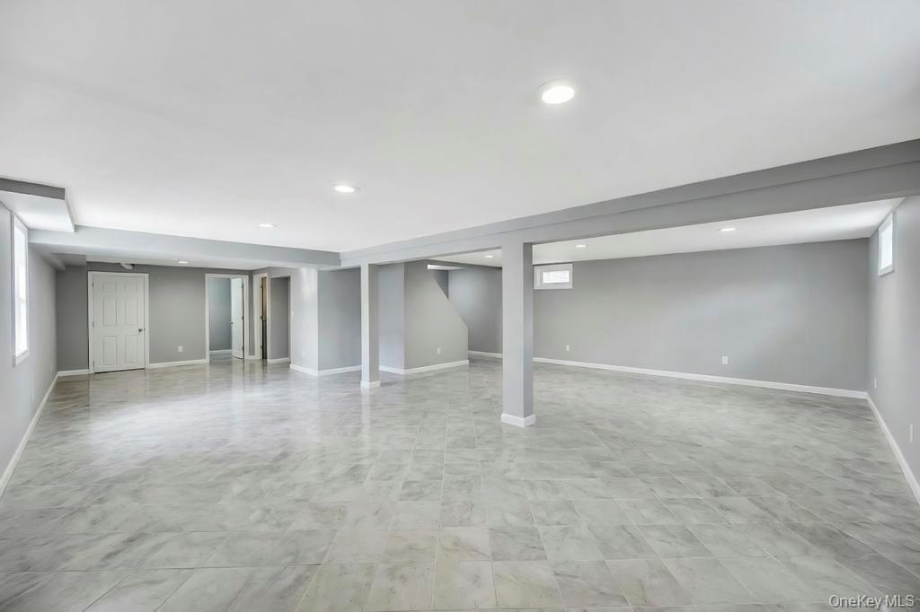 16 Jerome Road, Sound Beach, NY 11789