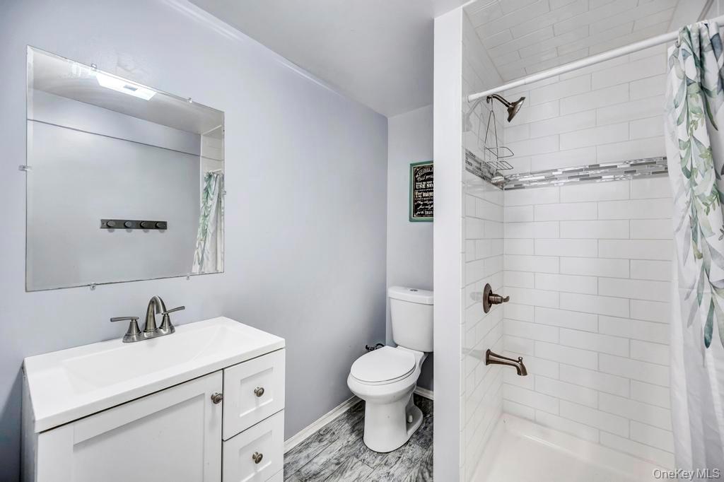 16 Jerome Road, Sound Beach, NY 11789