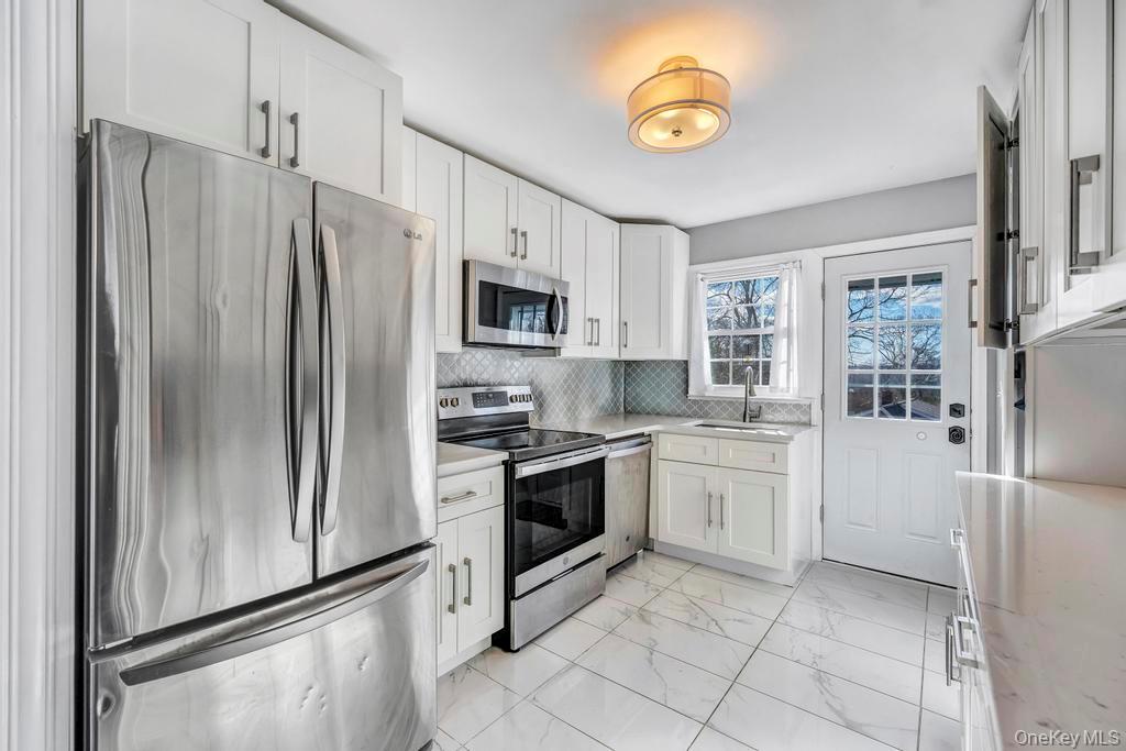 16 Jerome Road, Sound Beach, NY 11789