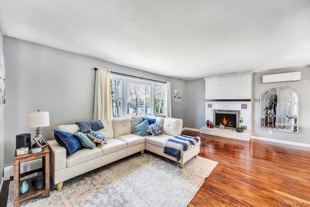 16 Jerome Road, Sound Beach, NY 11789