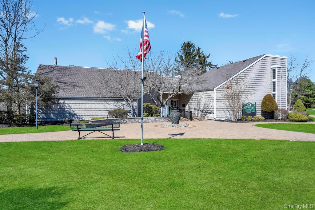 13 Mallard Path, Coram, NY 11727