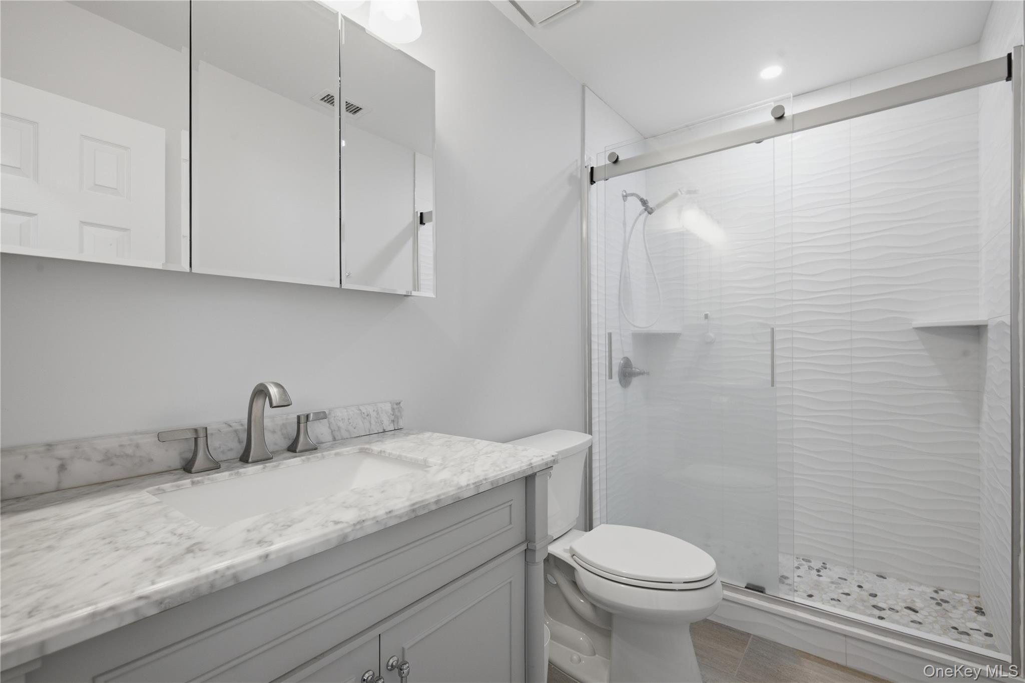 69 Thomas Lane, East Setauket, NY 11733