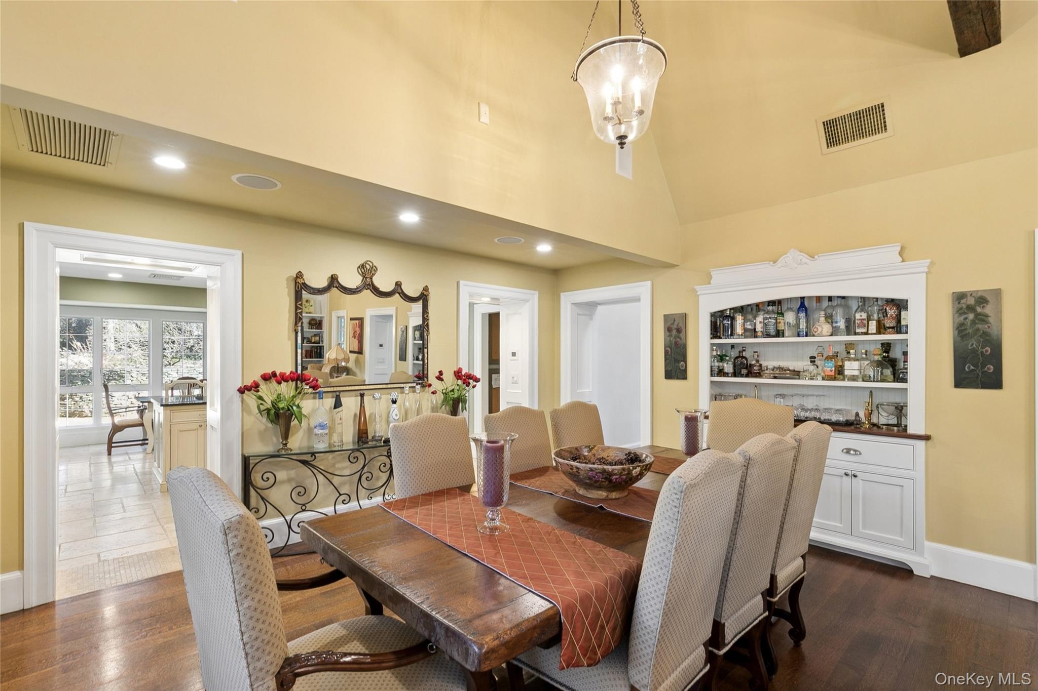 39 Cherry Lane, Syosset, NY 11791