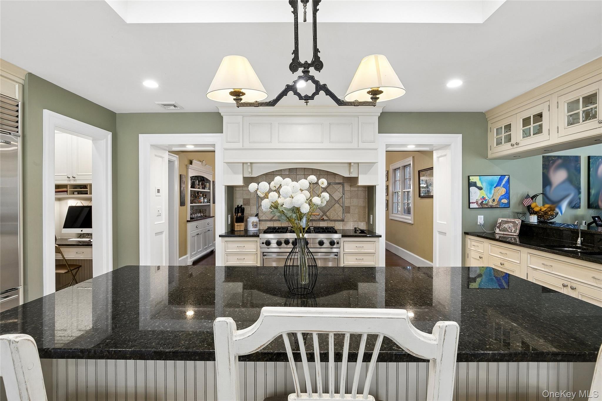 39 Cherry Lane, Syosset, NY 11791