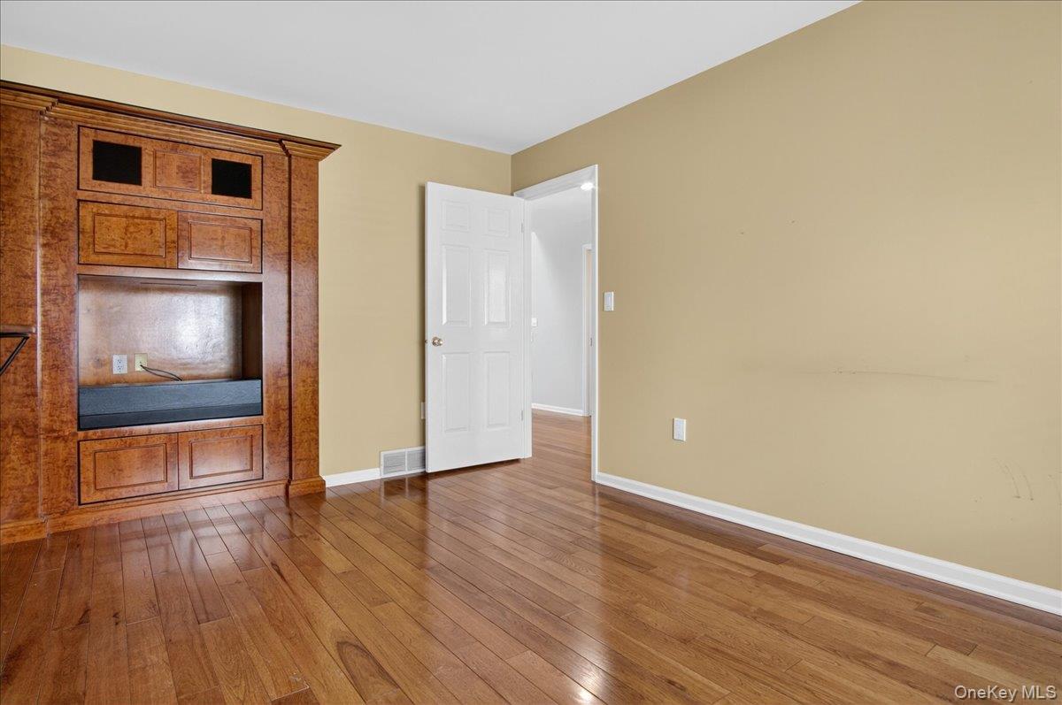 3 South Collins Terrace, Call Listing Agent, NY 12866