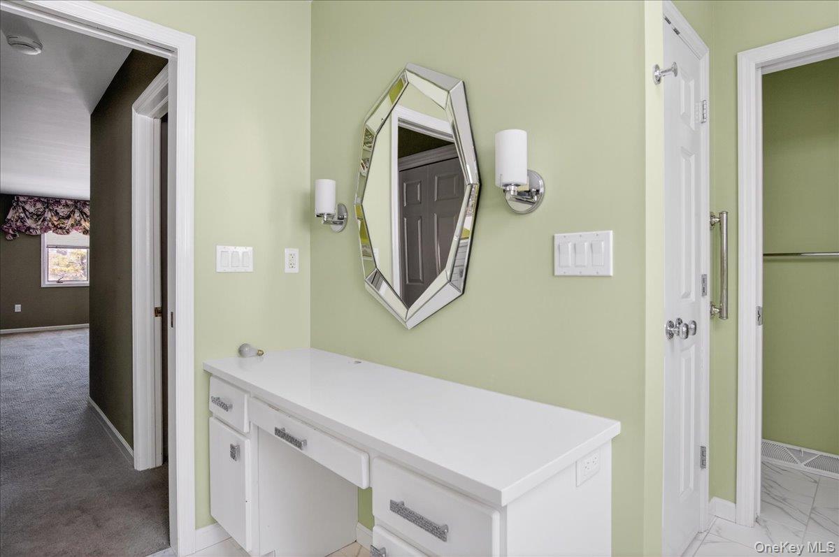 3 South Collins Terrace, Call Listing Agent, NY 12866