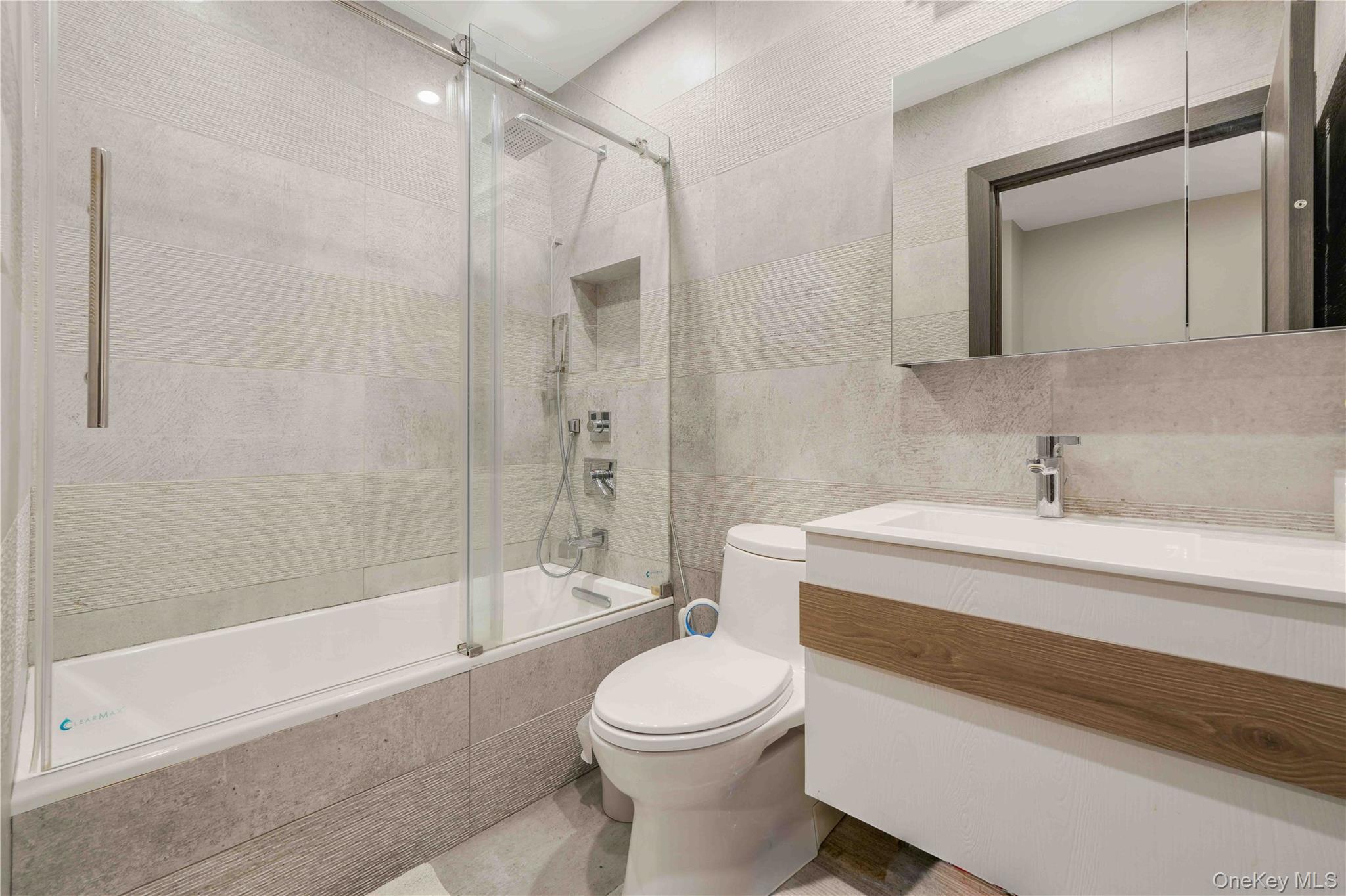 1324 Robin Lane # 1195, Bayside, NY 11360