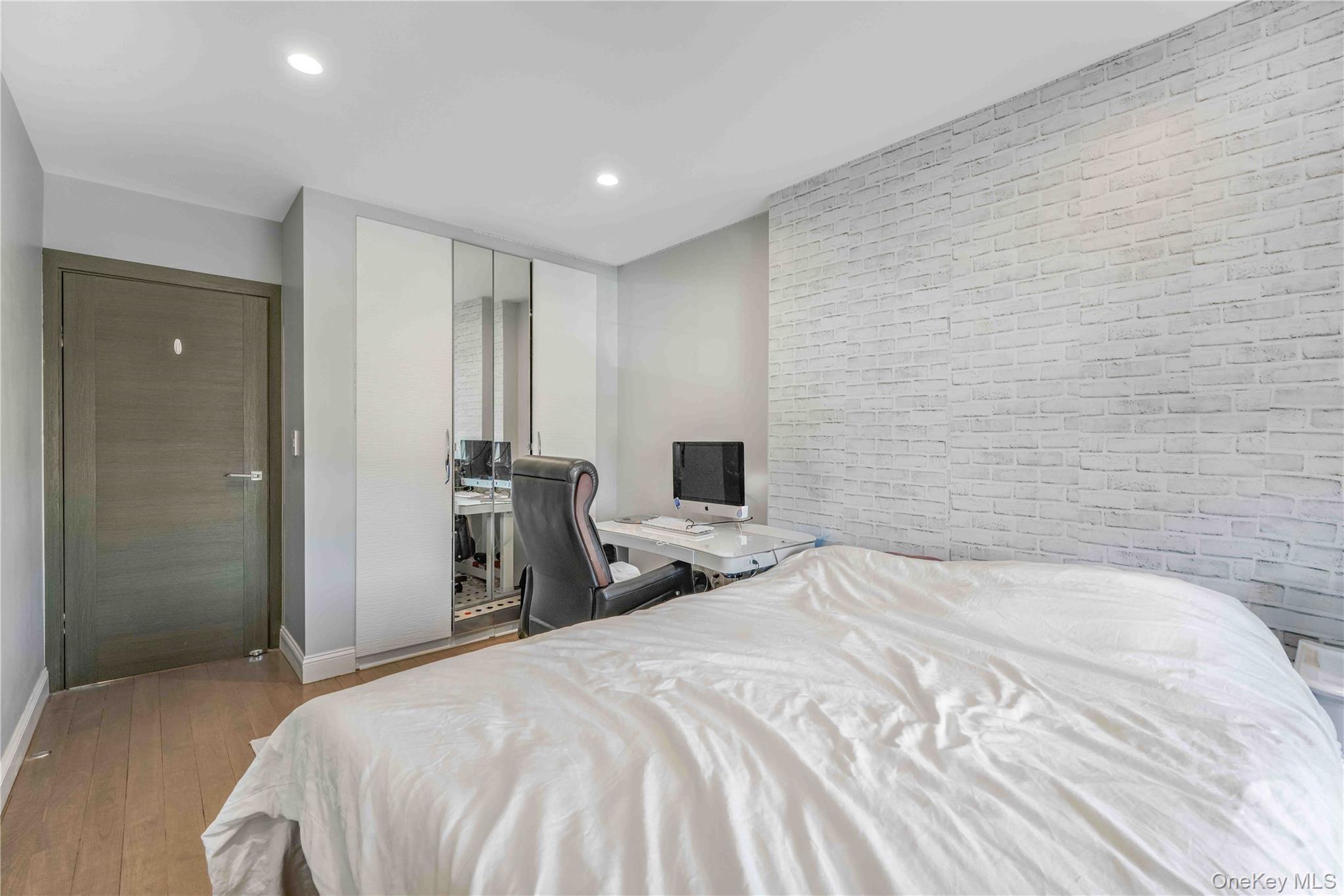 1324 Robin Lane # 1195, Bayside, NY 11360