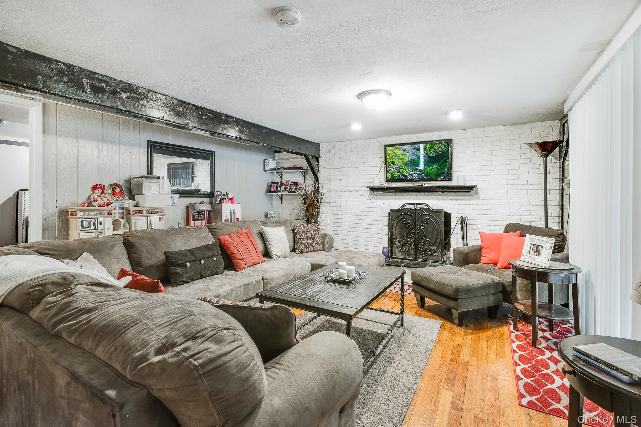 8 Larissa Lane, Wappingers Falls, NY 12590