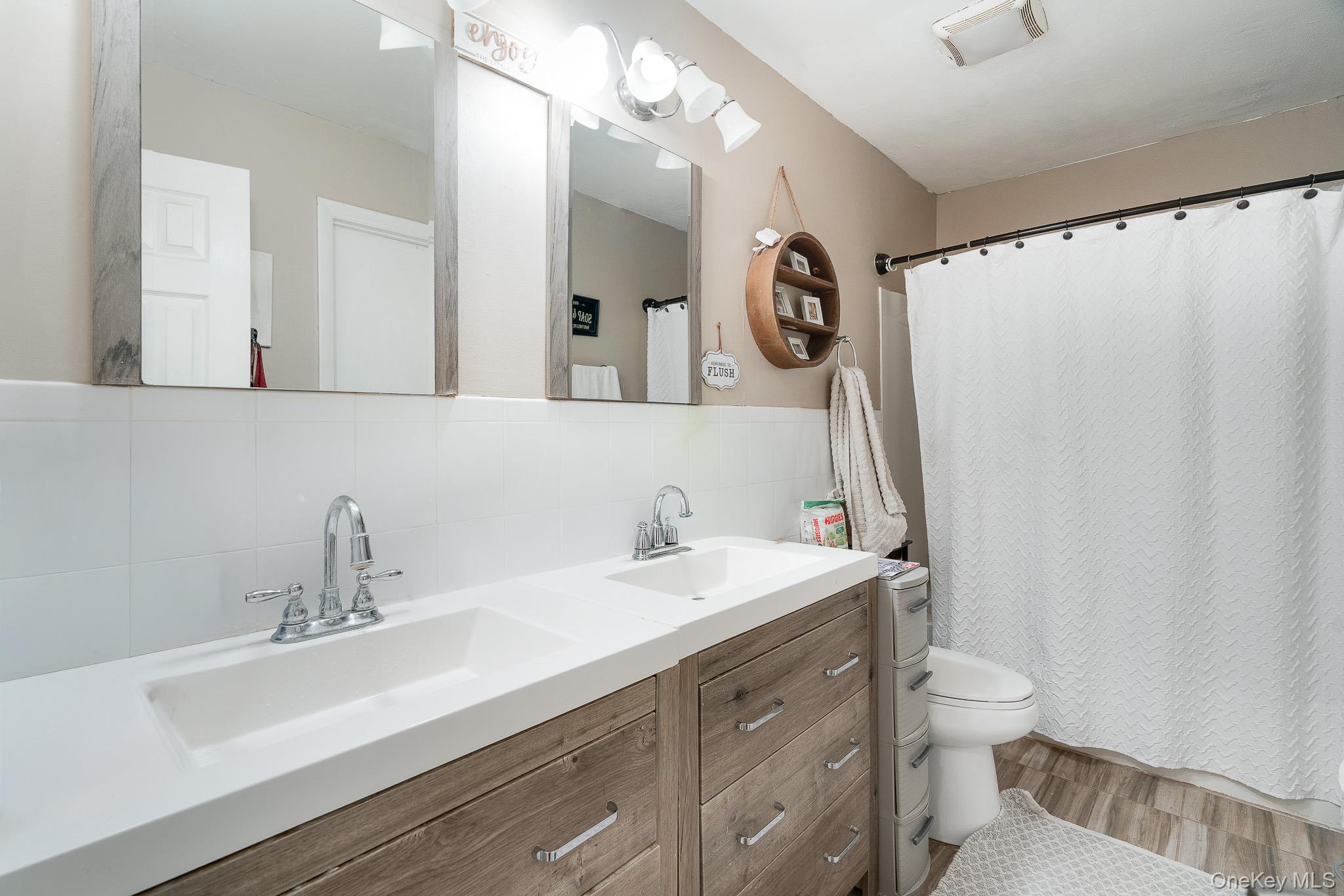 8 Larissa Lane, Wappingers Falls, NY 12590