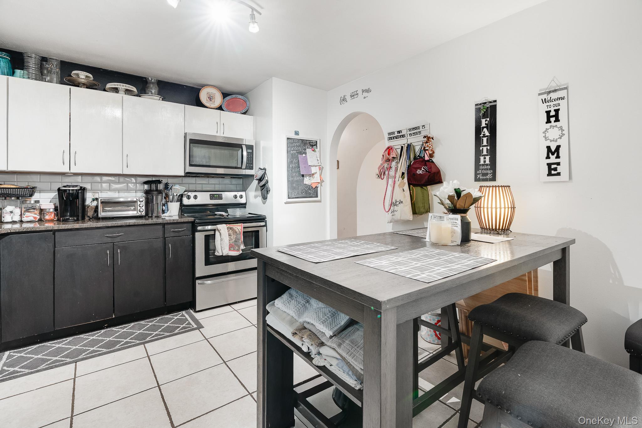 8 Larissa Lane, Wappingers Falls, NY 12590