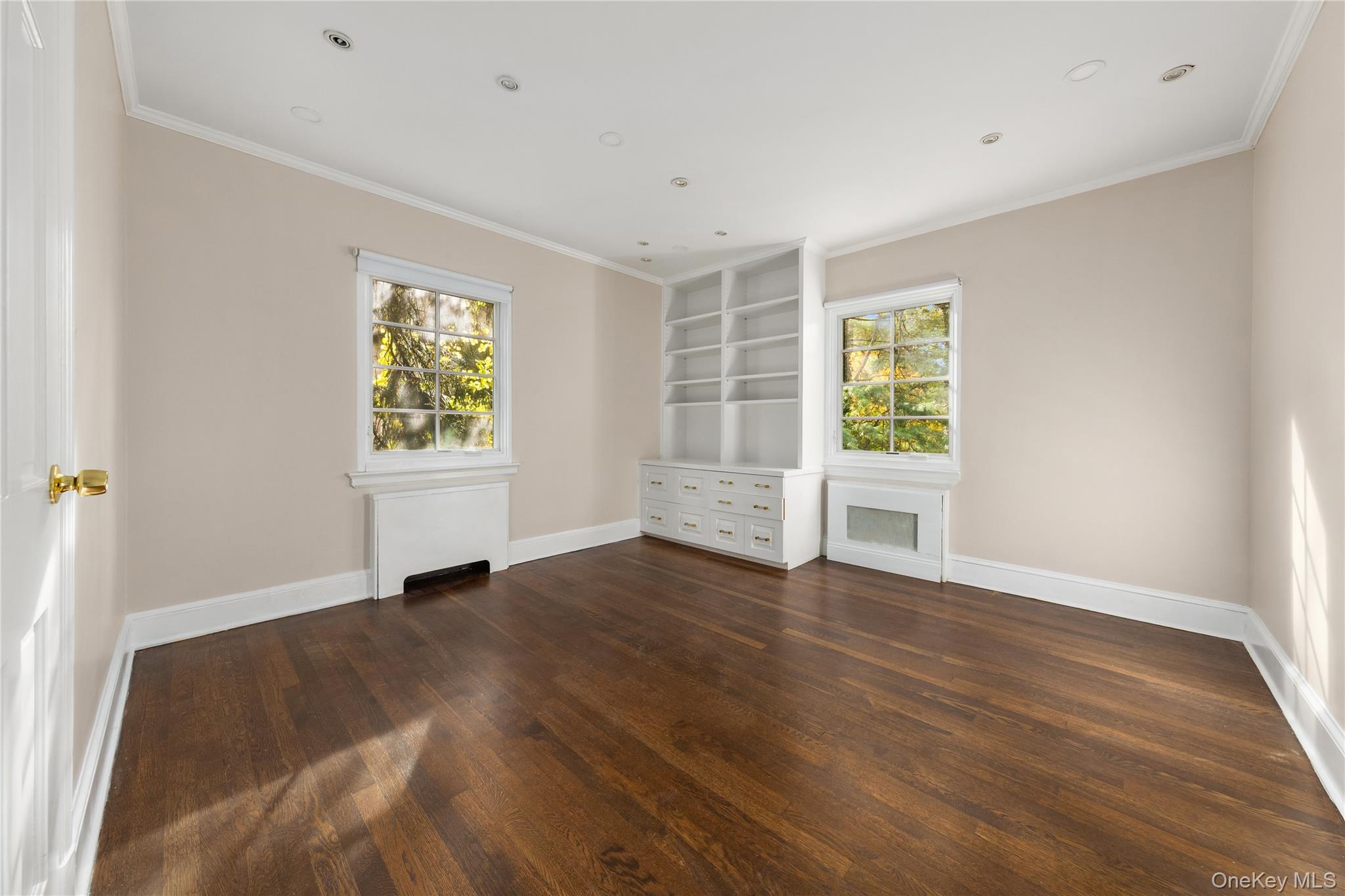 4725 Independence Avenue, Bronx, NY 10471