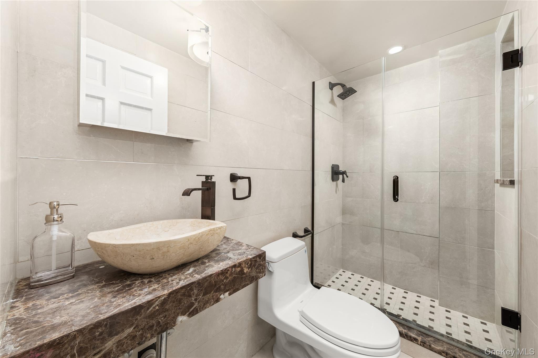 4725 Independence Avenue, Bronx, NY 10471