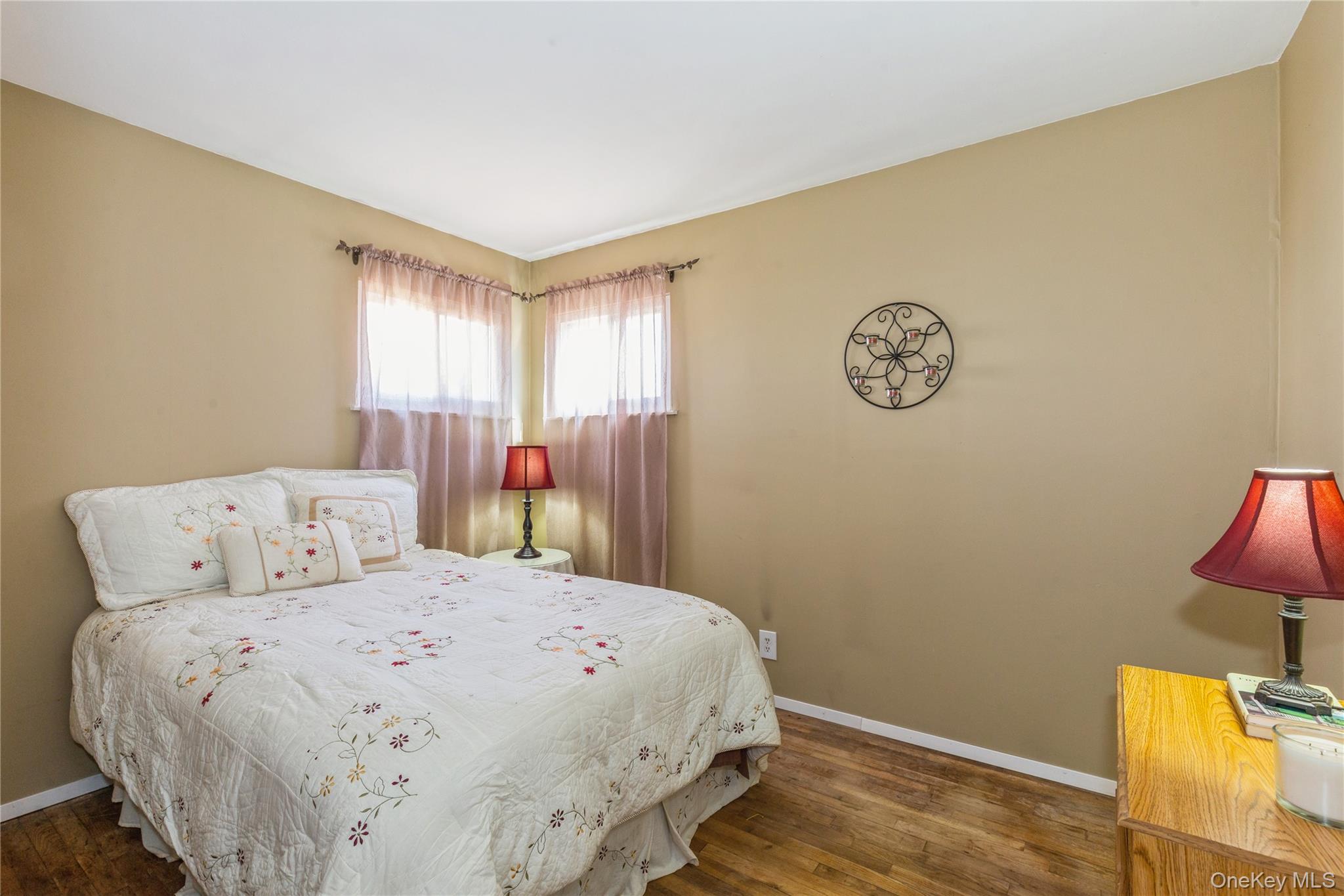 3 Grand Haven Drive, Commack, NY 11725