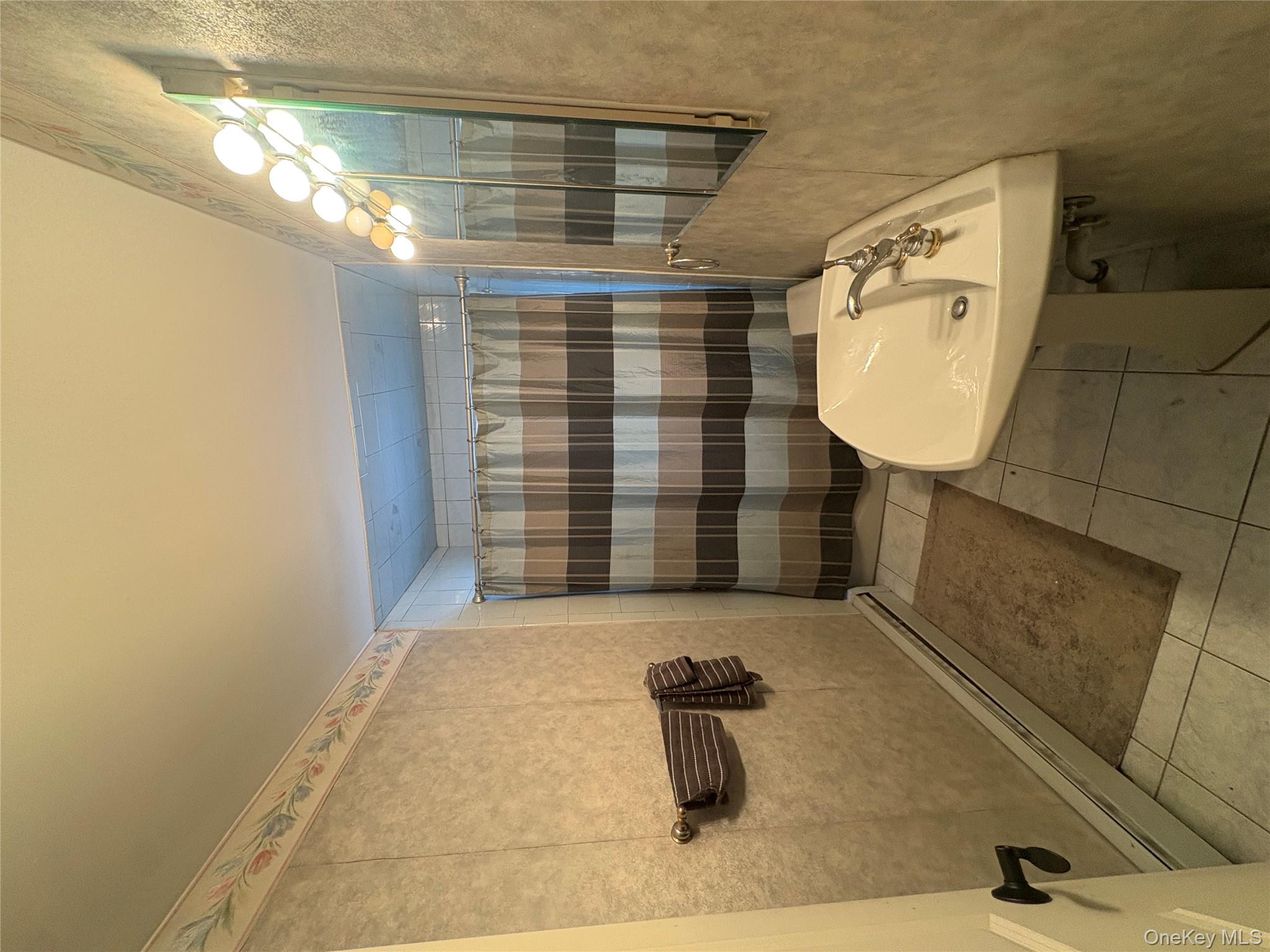 4429 Express Drive N, Ronkonkoma, NY 11779