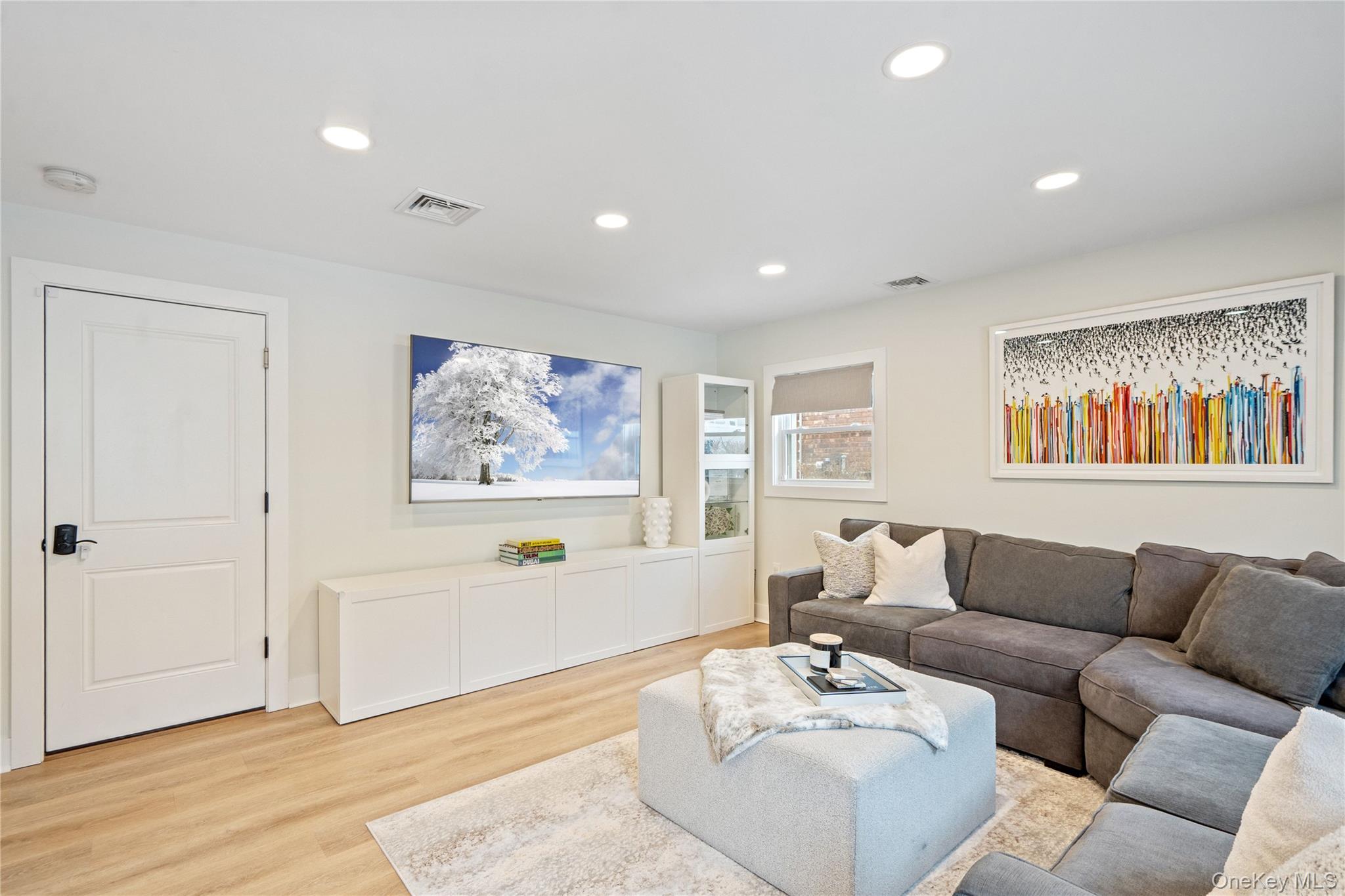 36 Stauber Drive, Plainview, NY 11803