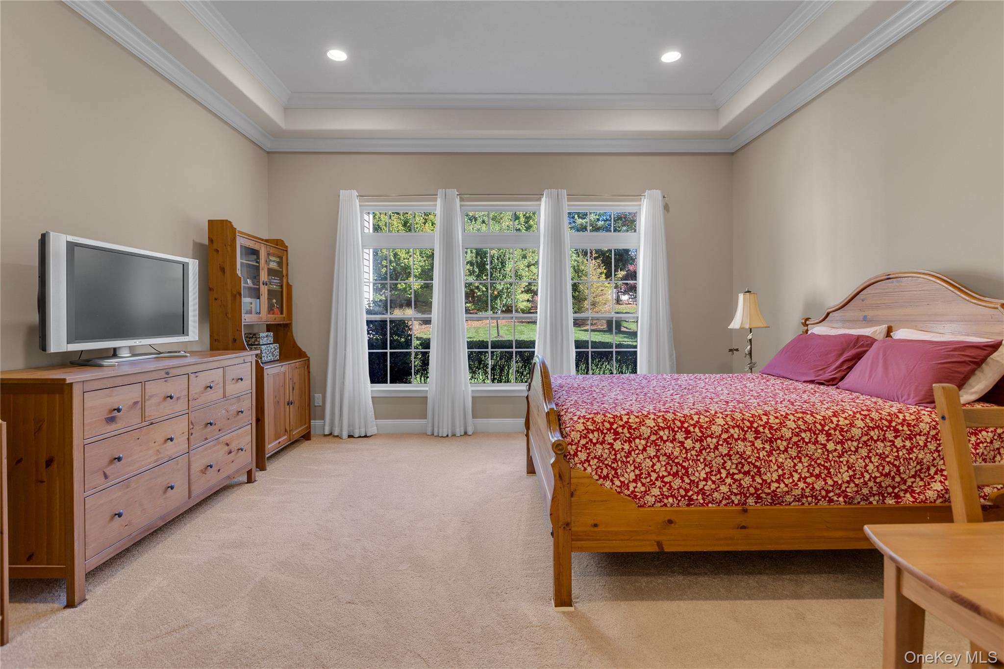 39 Hamlet Woods Drive, Saint James, NY 11780