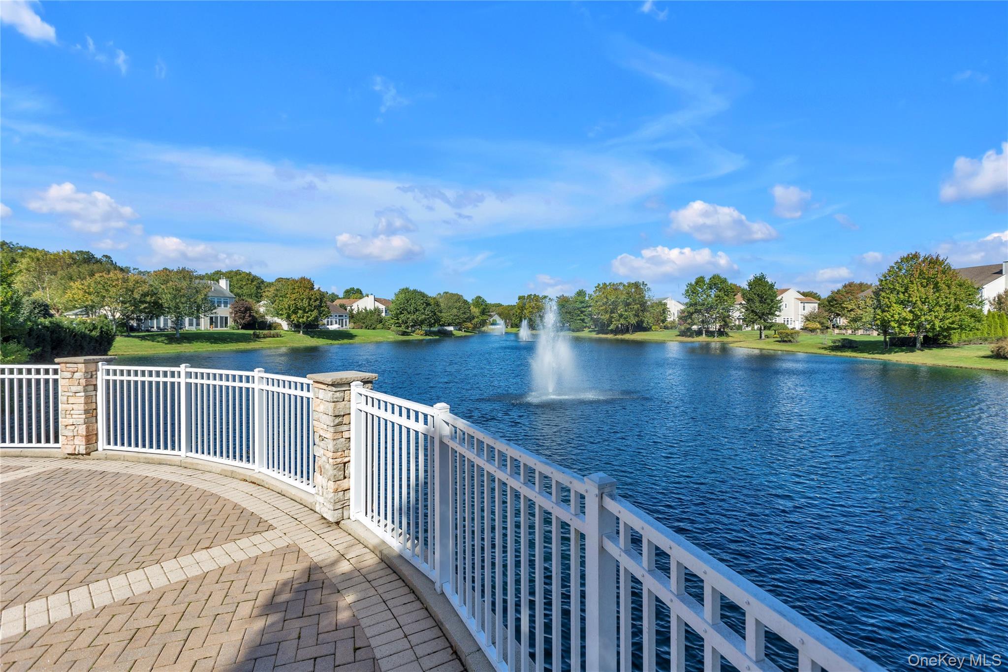 39 Hamlet Woods Drive, Saint James, NY 11780